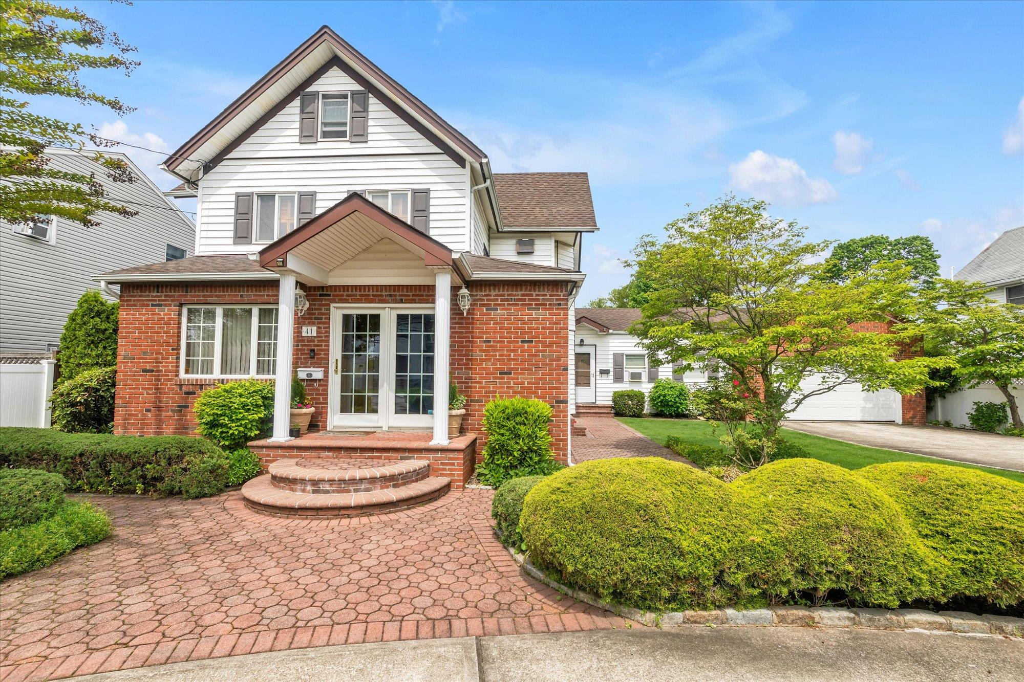 #1 photo, 41 Carman Avenue, East Rockaway , NY 11518