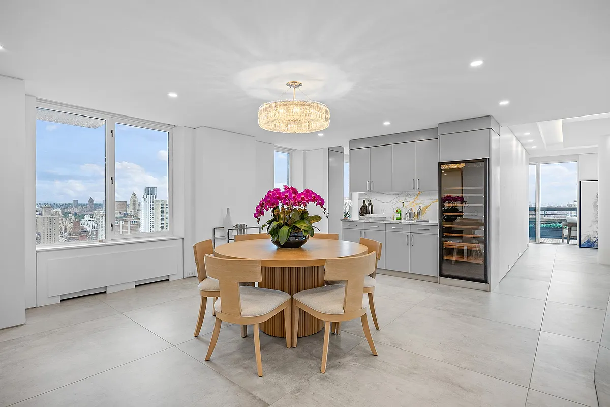 #13 photo, 422 E 72nd Street, マンハッタン Lenox Hill , NY 10021