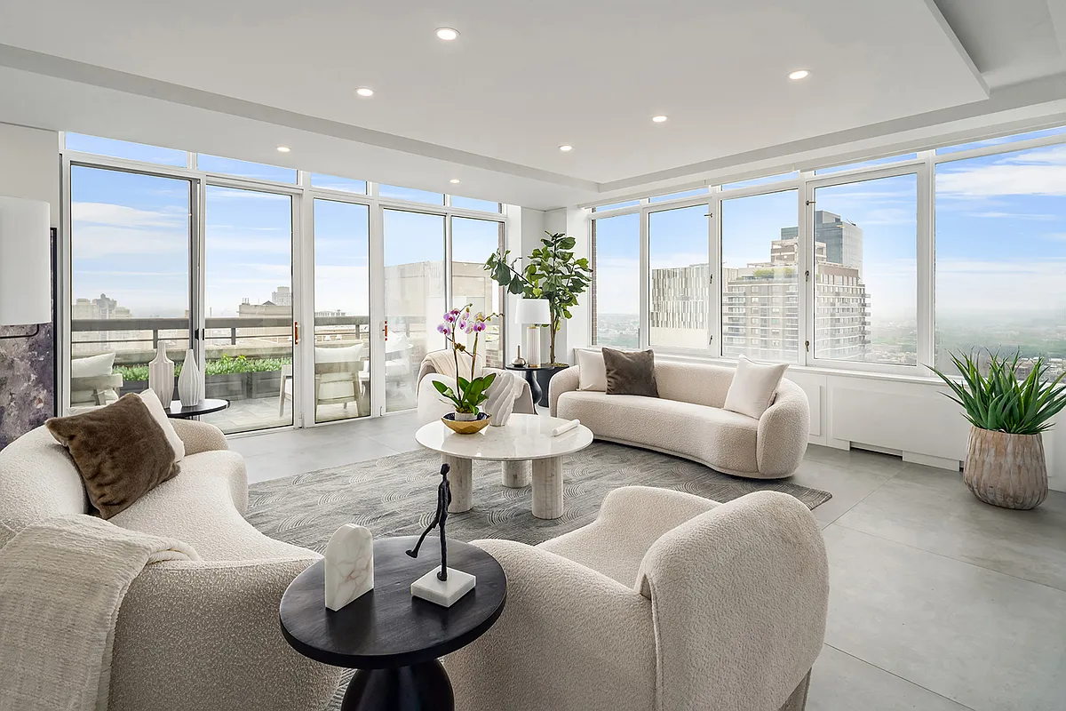 #3 photo, 422 E 72nd Street, マンハッタン Lenox Hill , NY 10021