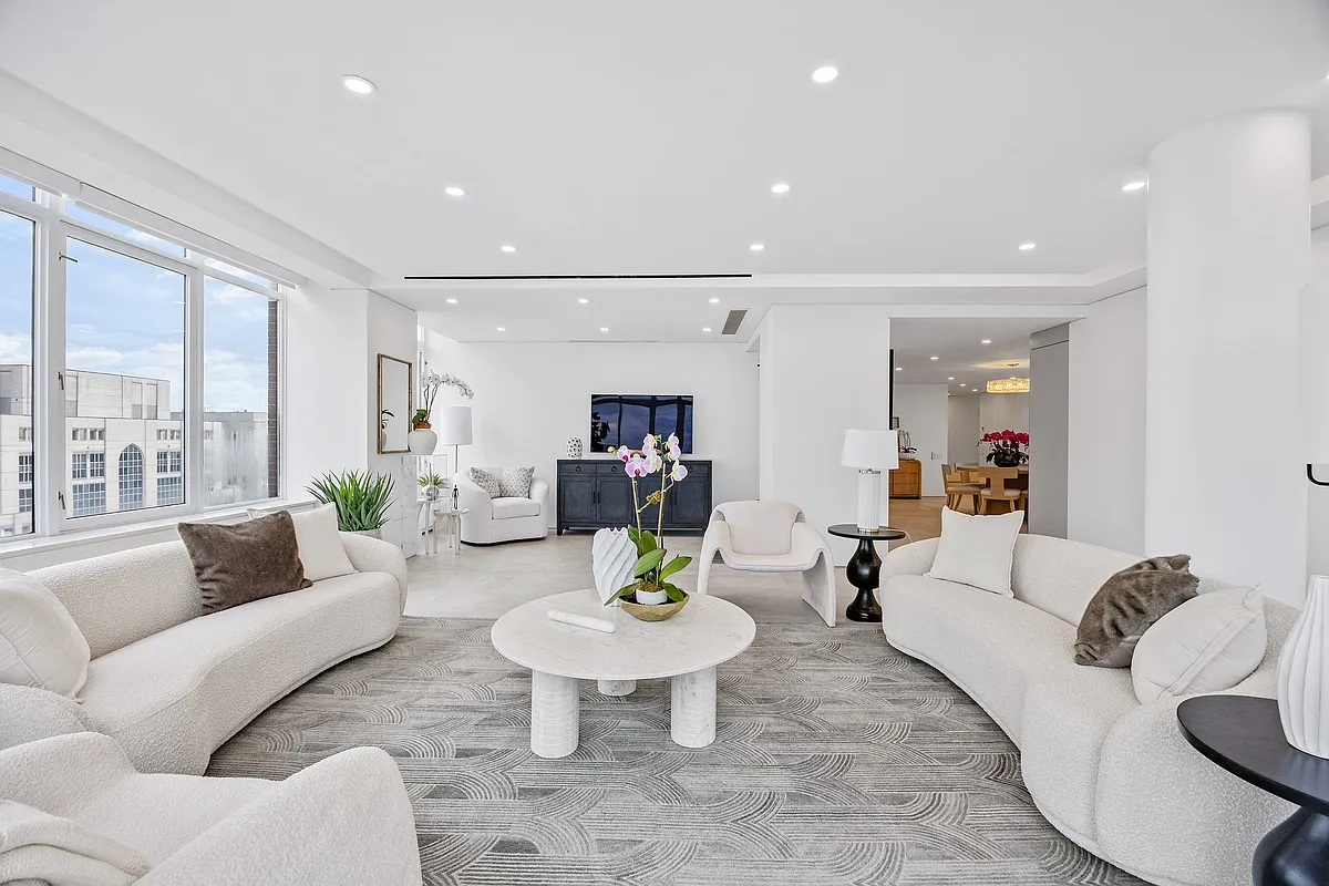 #8 photo, 422 E 72nd Street, マンハッタン Lenox Hill , NY 10021