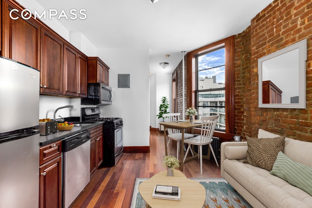 #1 photo, 117 Mulberry Street, Little Italy , NY 10013