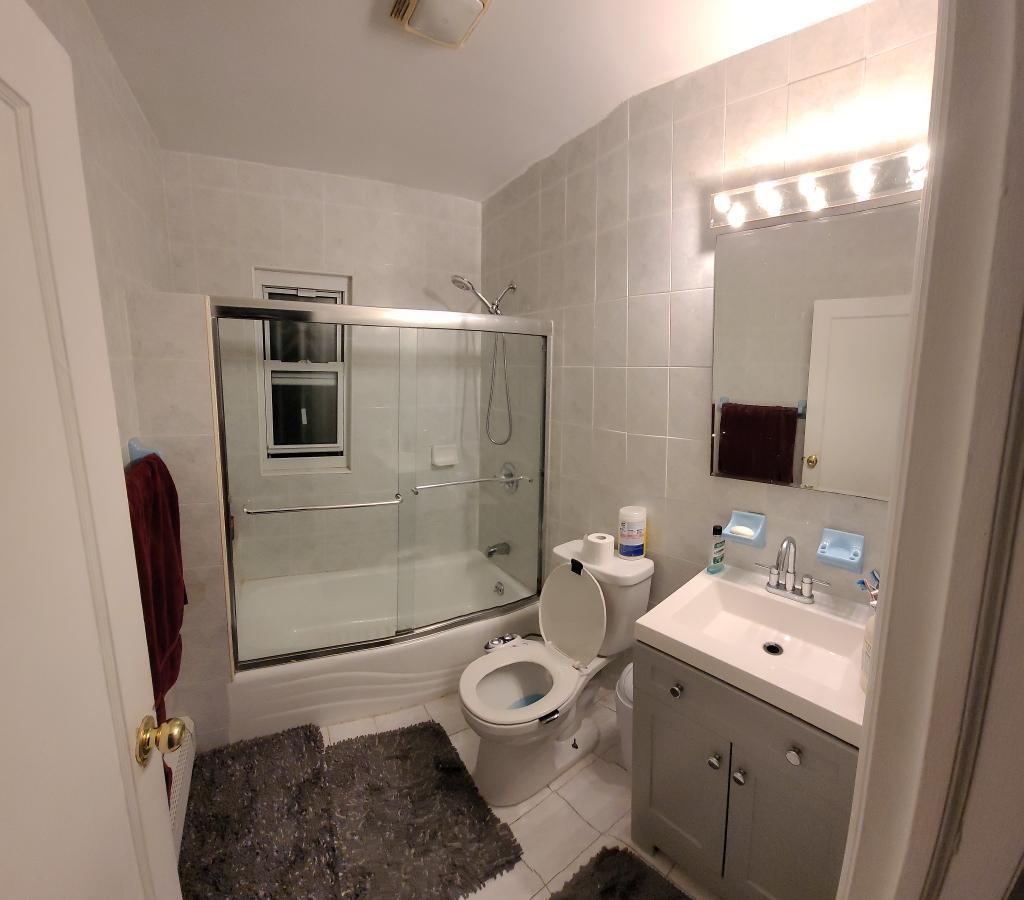 #10 photo, 58-33 150 Street, 플러싱 Flushing , NY 11355