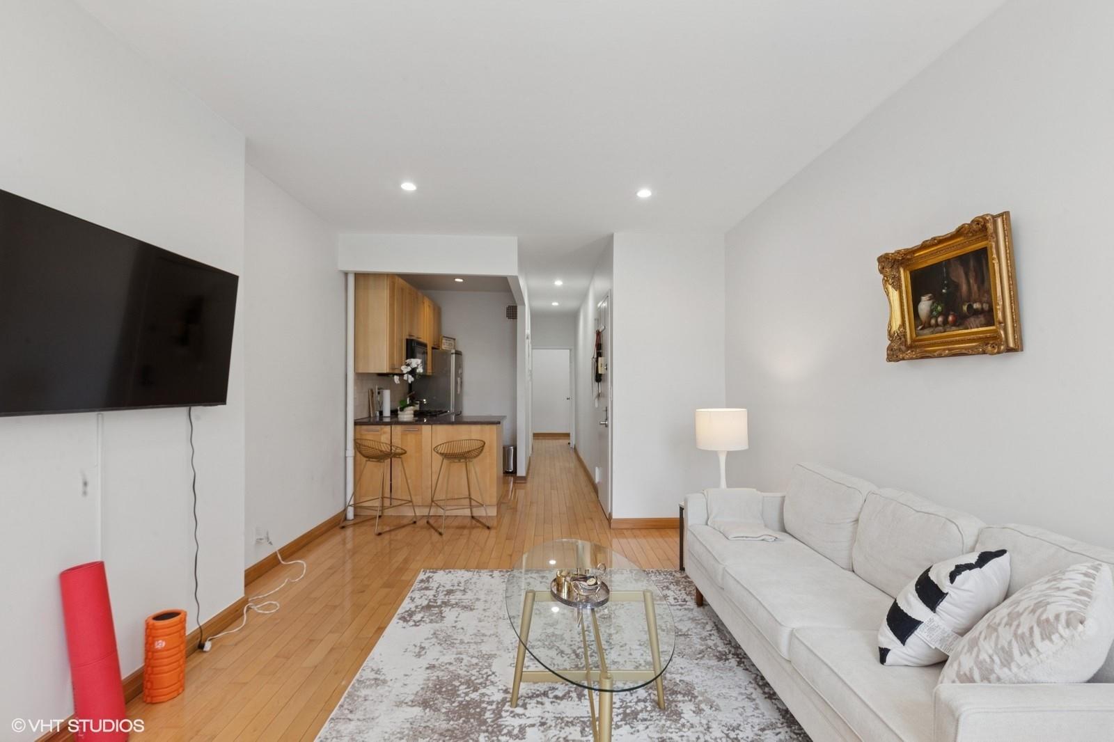 #2 photo, 621 E 6th Street, New York (Manhattan) , NY 10009