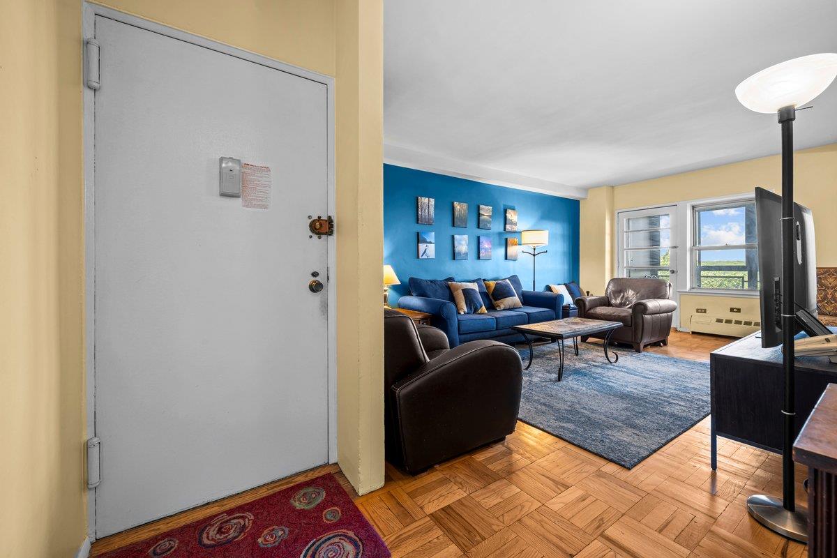 #4 photo, 5500 FIELDSTON Road, ブロンクス区 North Riverdale , NY 10471