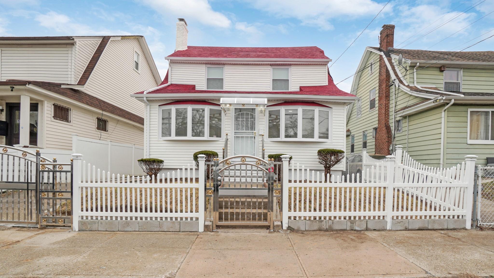 #1 photo, 103-24 Farmers Boulevard, Hollis , NY 11423