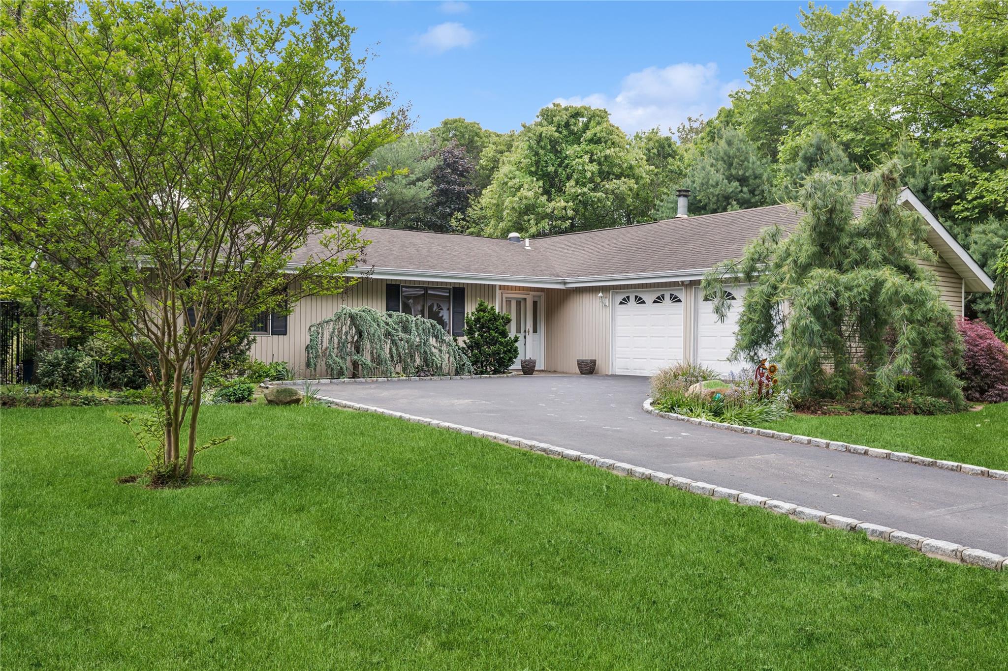 #1 photo, 71 Patricia Lane, South Setauket , NY 11720
