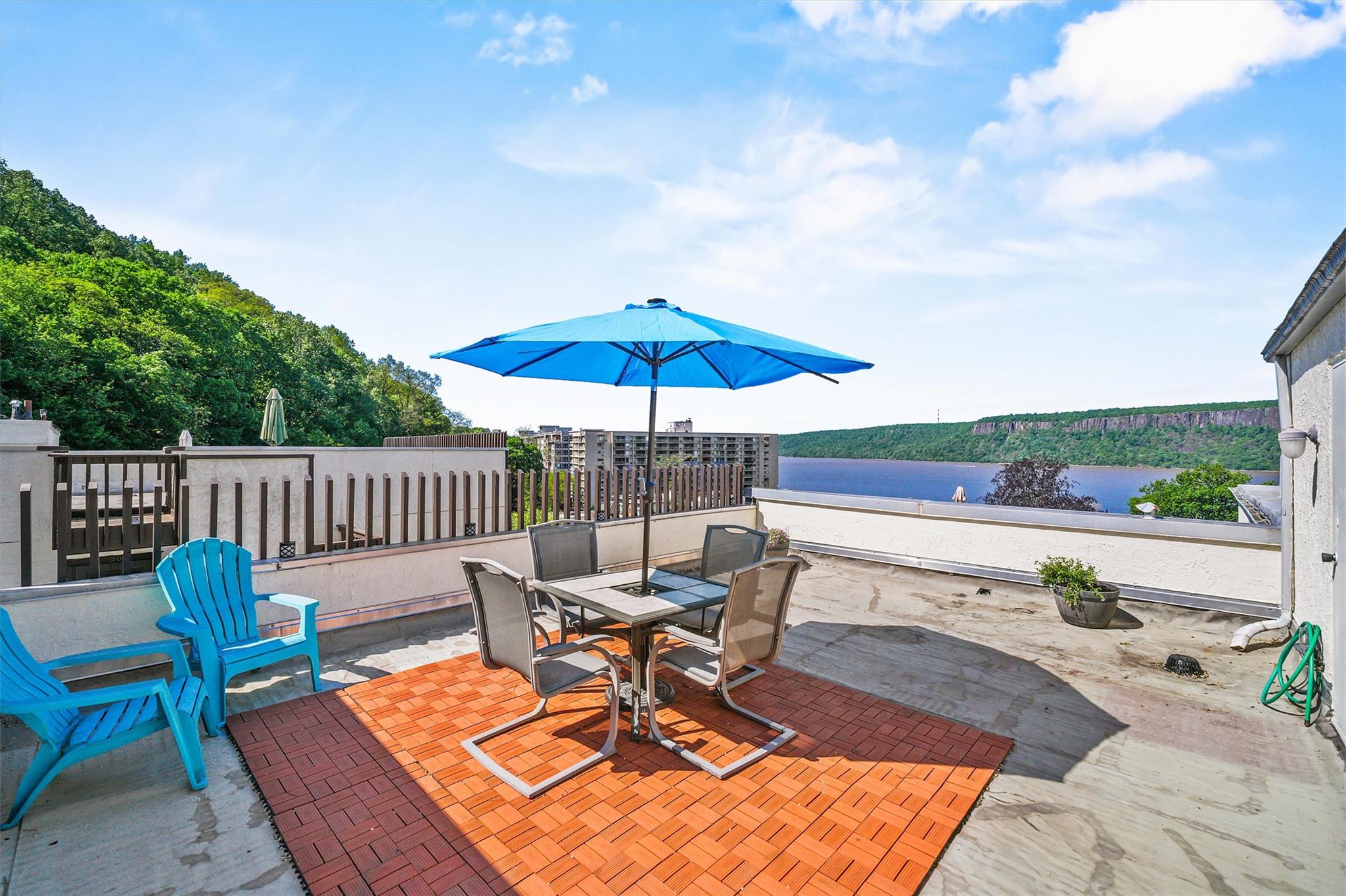 #1 photo, 1200 Warburton Avenue, 紐約州 Yonkers , NY 10701