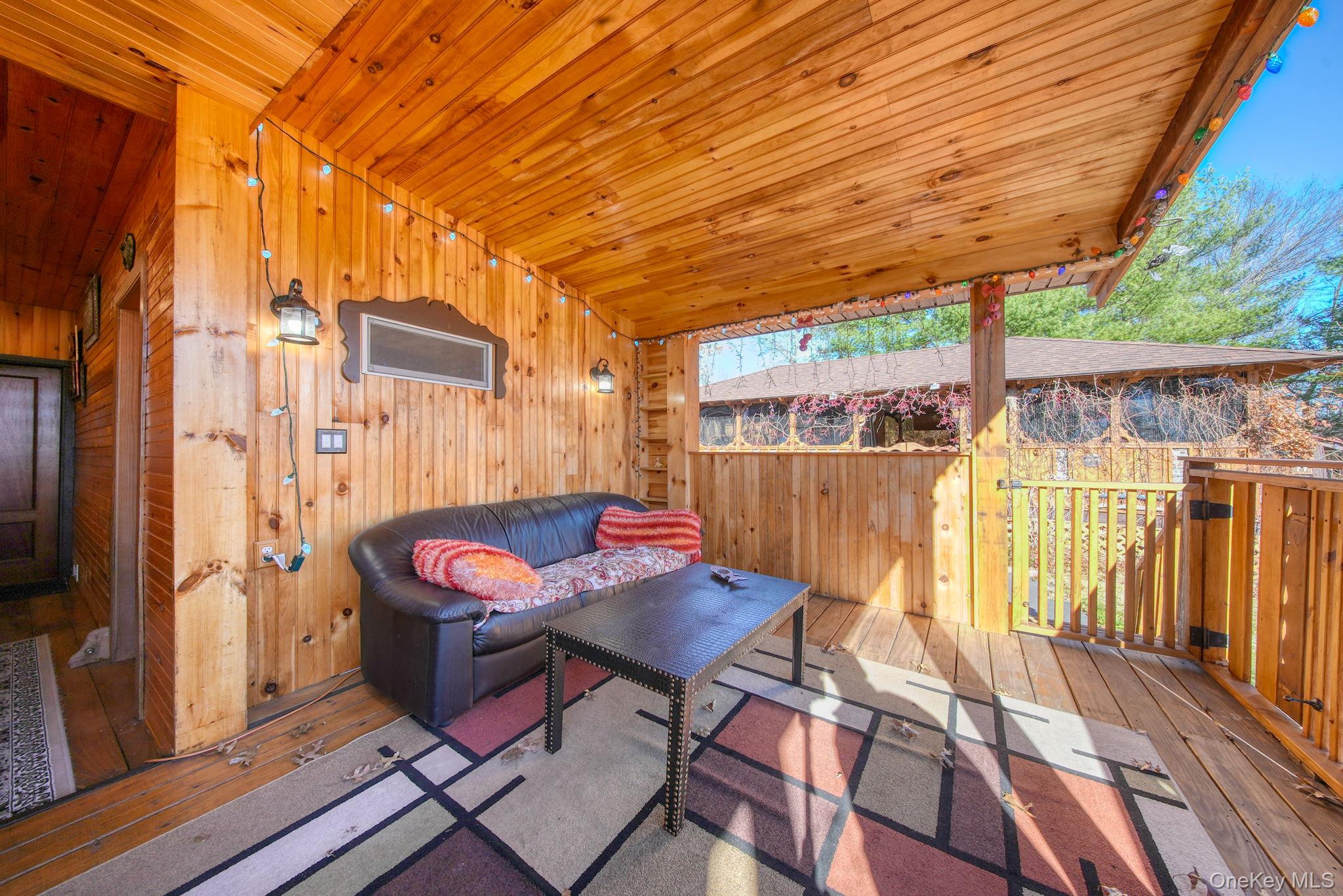 #19 photo, 6 Medallion Road, Kiamesha Lake , NY 12751