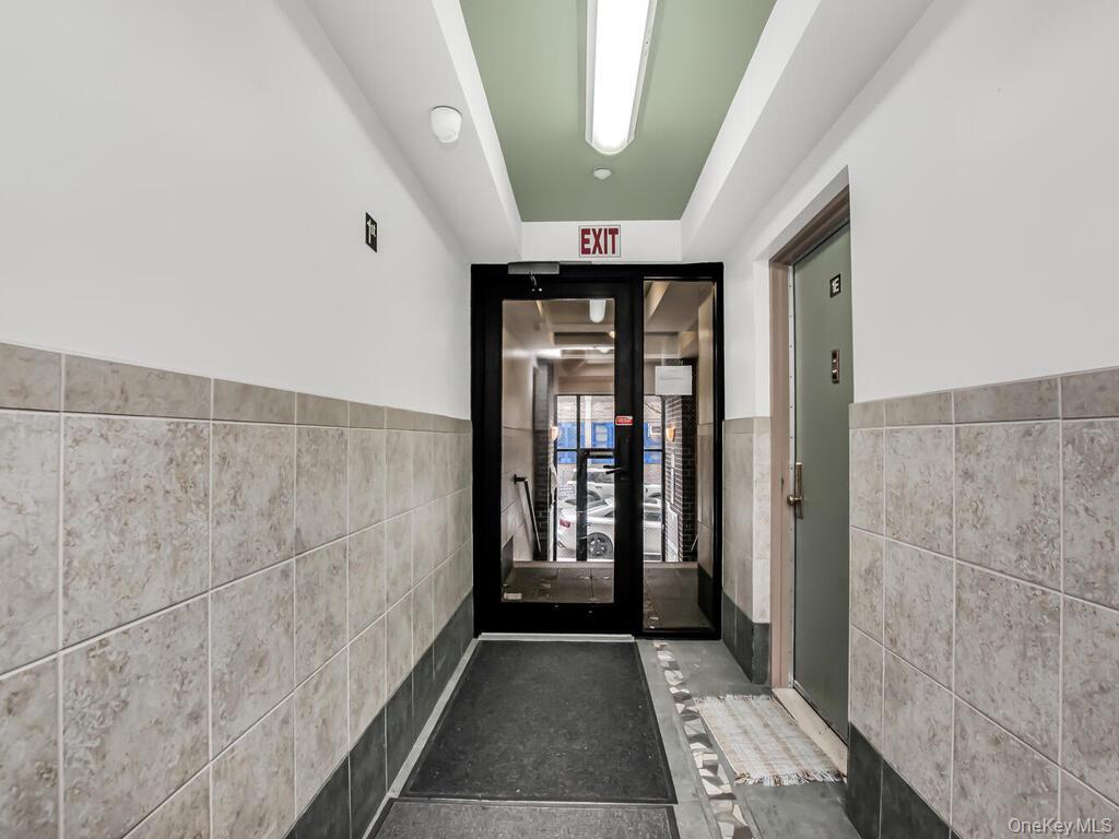 #2 photo, 1347 Bristow Street, ブロンクス区 Bronx , NY 10459