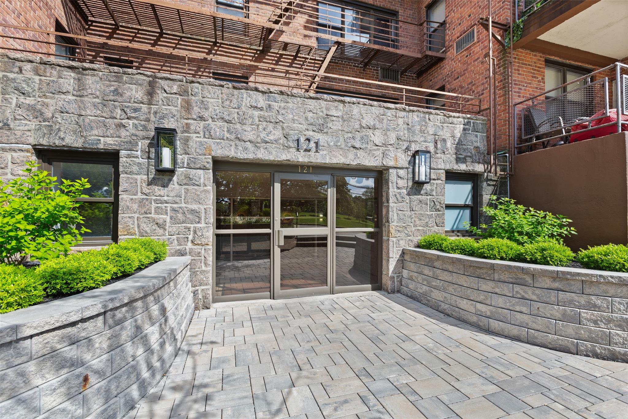 #1 photo, 121 S Highland Avenue, 紐約州 Ossining , NY 10562