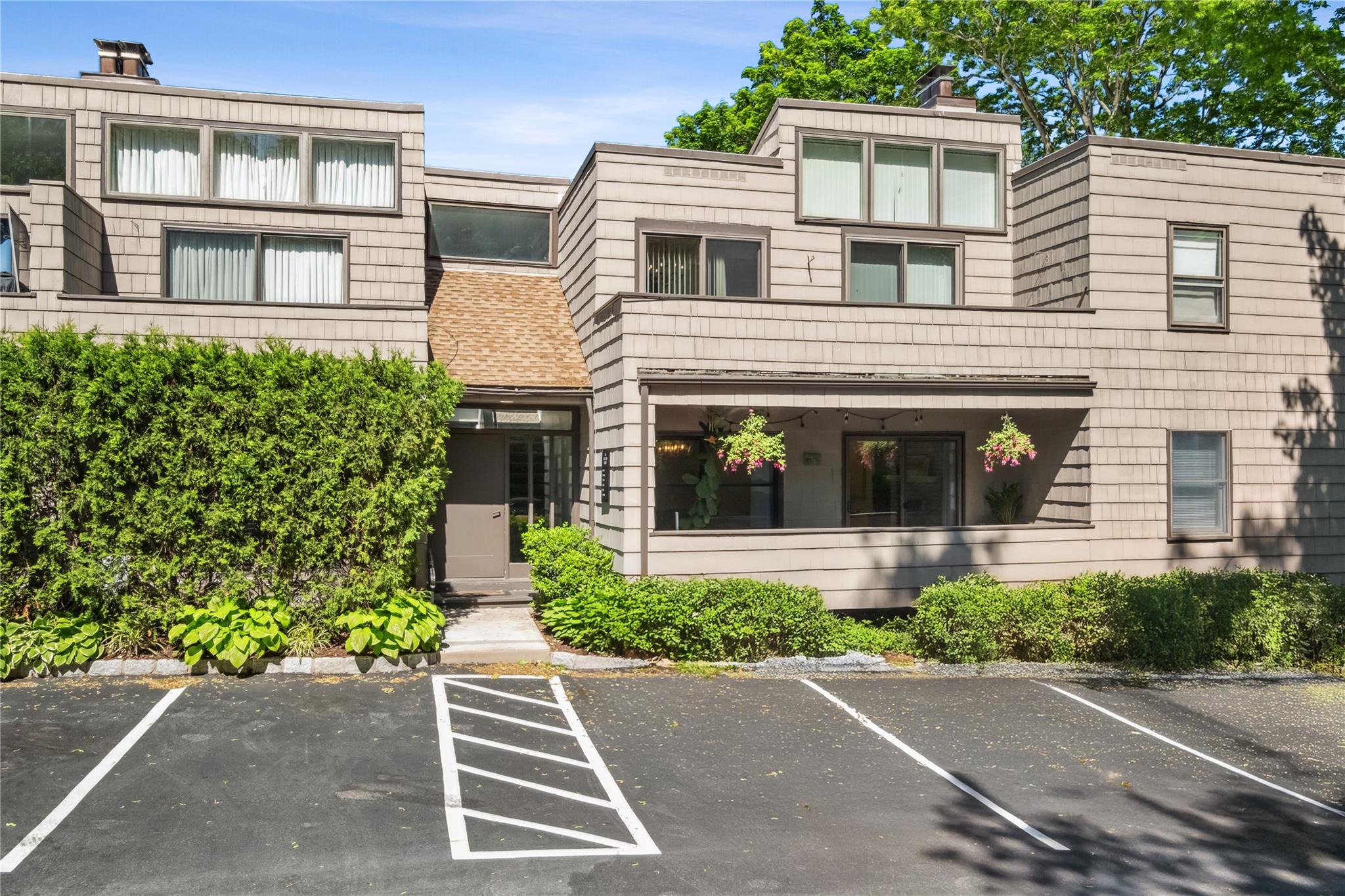 #1 photo, 216 Purchase Street, Rye , NY 10580