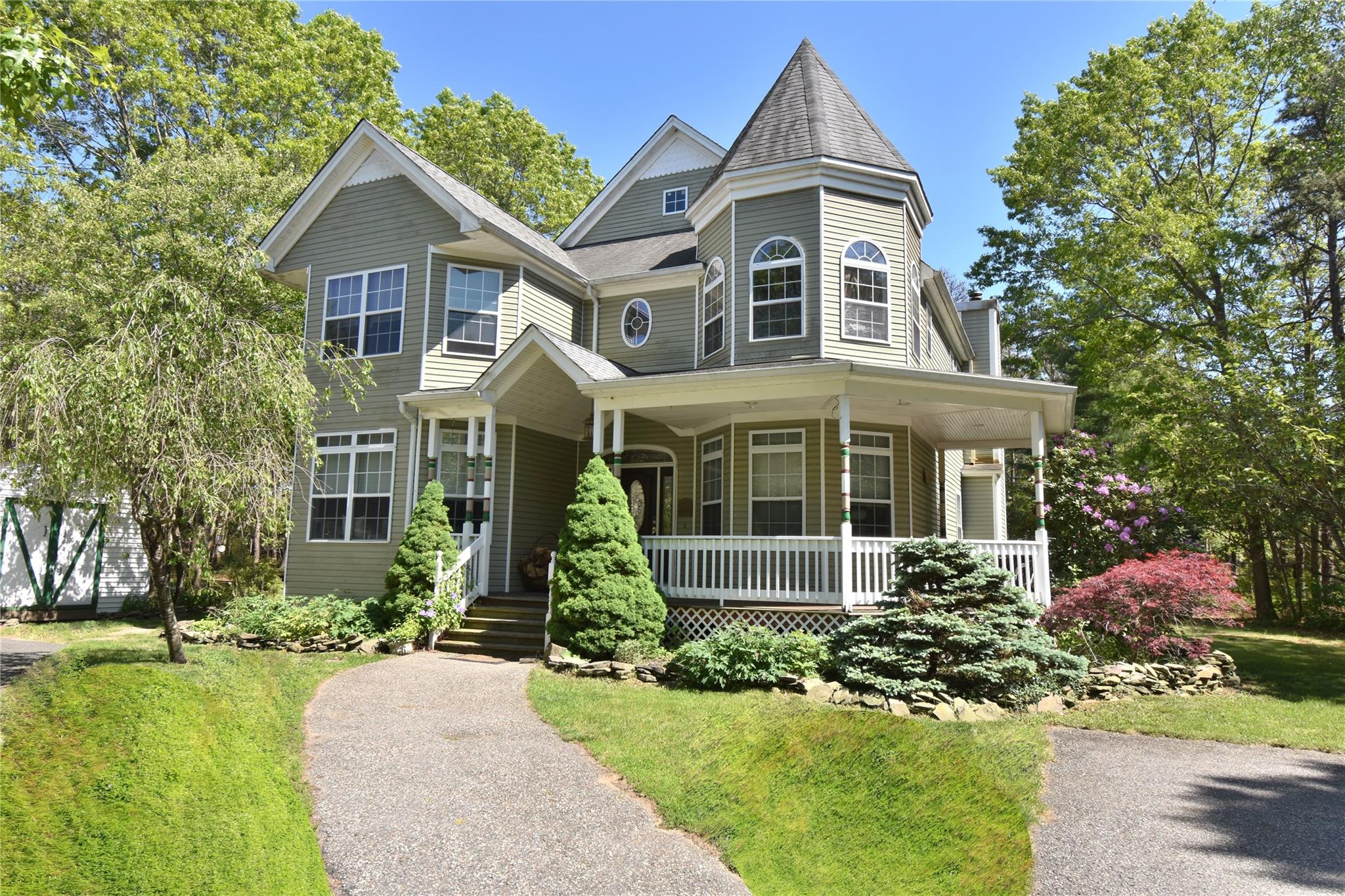 #1 photo, 183 Middle Island rd. Road, サフォーク郡 Medford , NY 11763