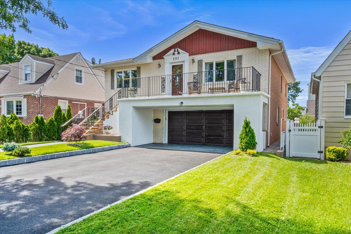 #2 photo, 293 85 Avenue, ナッソー郡 Floral Park , NY 11001