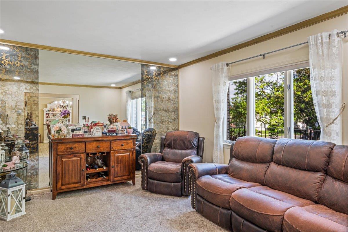 #4 photo, 293 85 Avenue, ナッソー郡 Floral Park , NY 11001