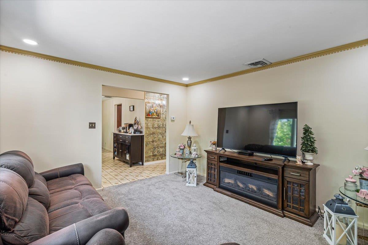 #5 photo, 293 85 Avenue, ナッソー郡 Floral Park , NY 11001