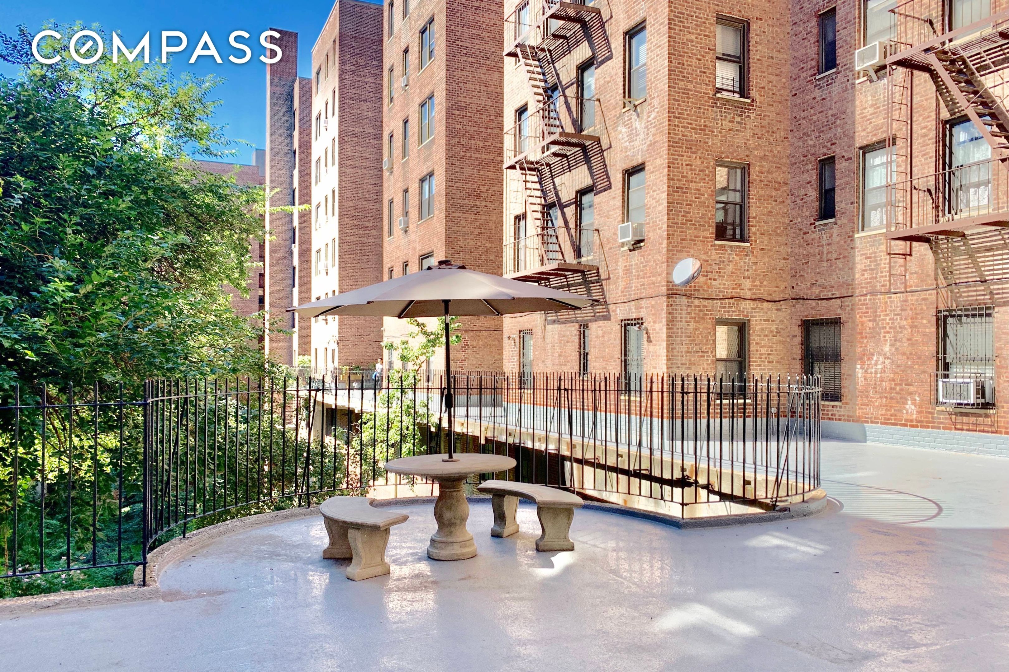 #14 photo, 158-18 Riverside Drive W, マンハッタン Washington Heights , NY 10032