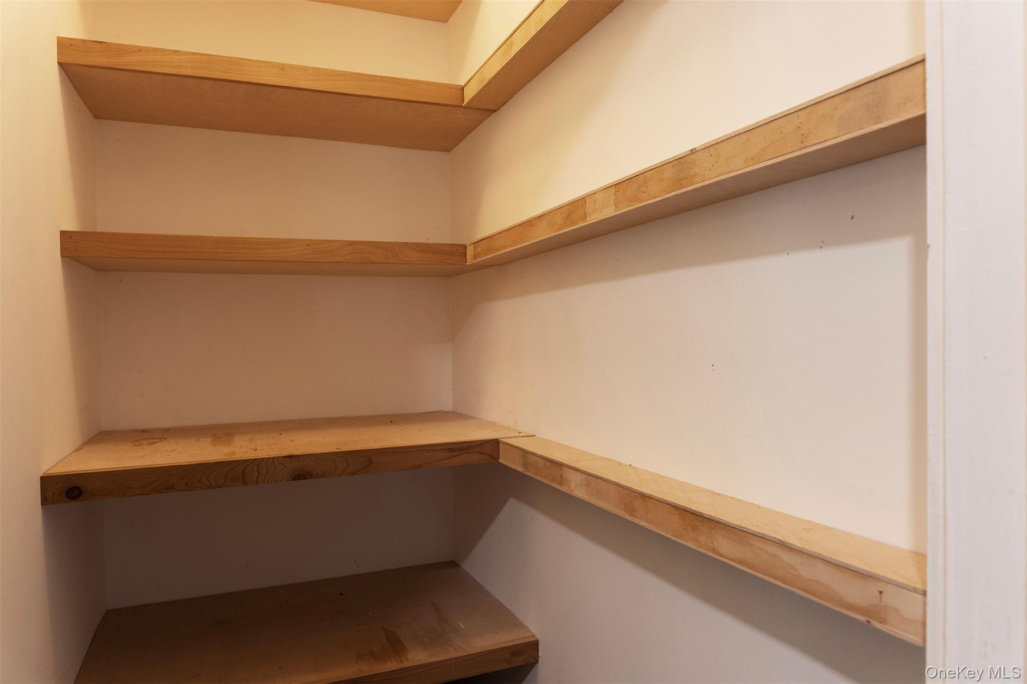 #15 photo, 17 Washington Avenue, Millbrook , NY 12545