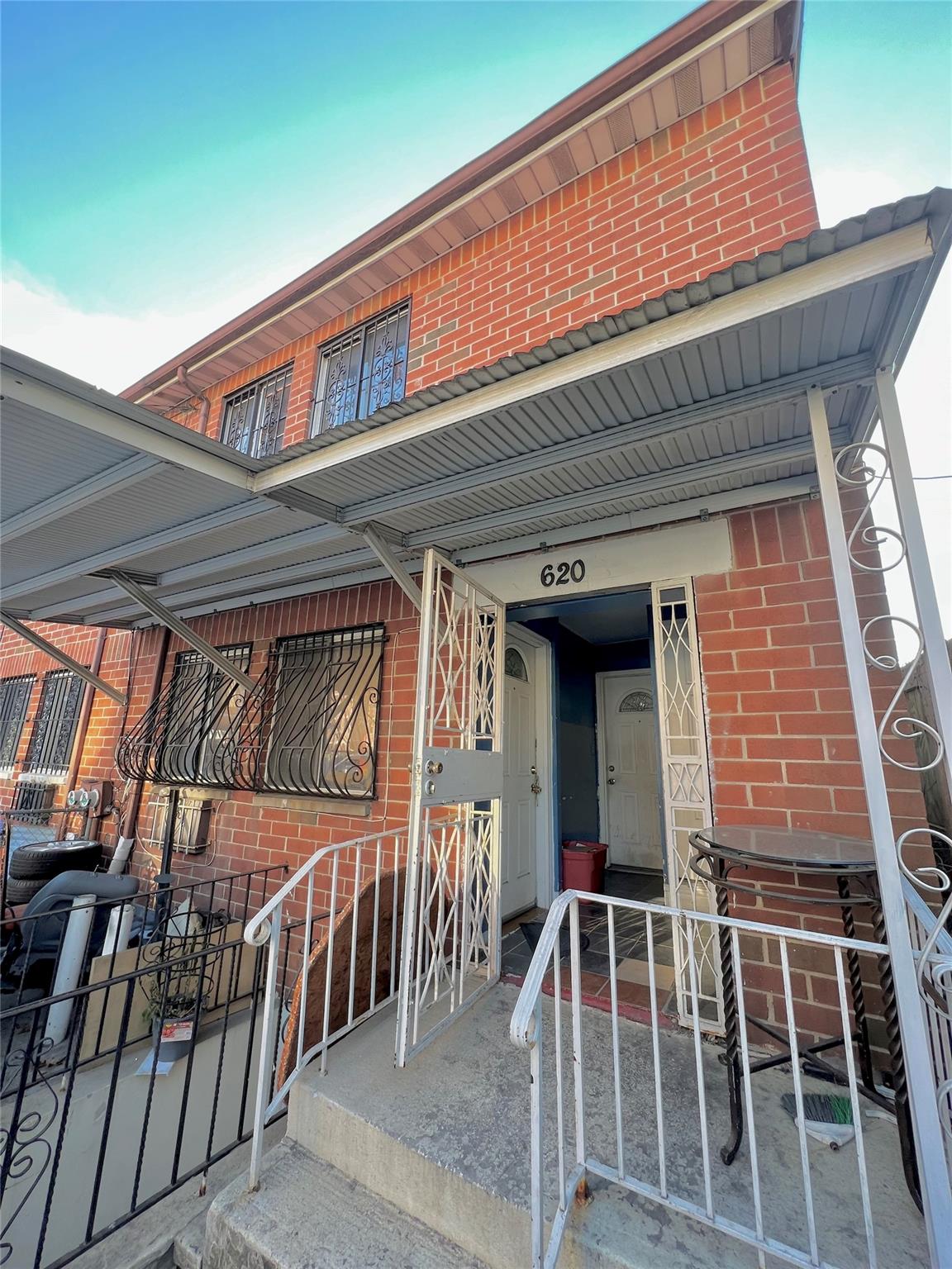 #3 photo, 620 E 182nd Street, ブロンクス区 Bronx , NY 10457