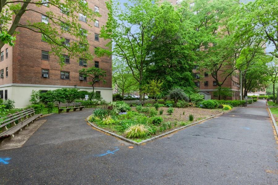 #1 photo, 21-55 34th Ave, Long Island City , NY 11106