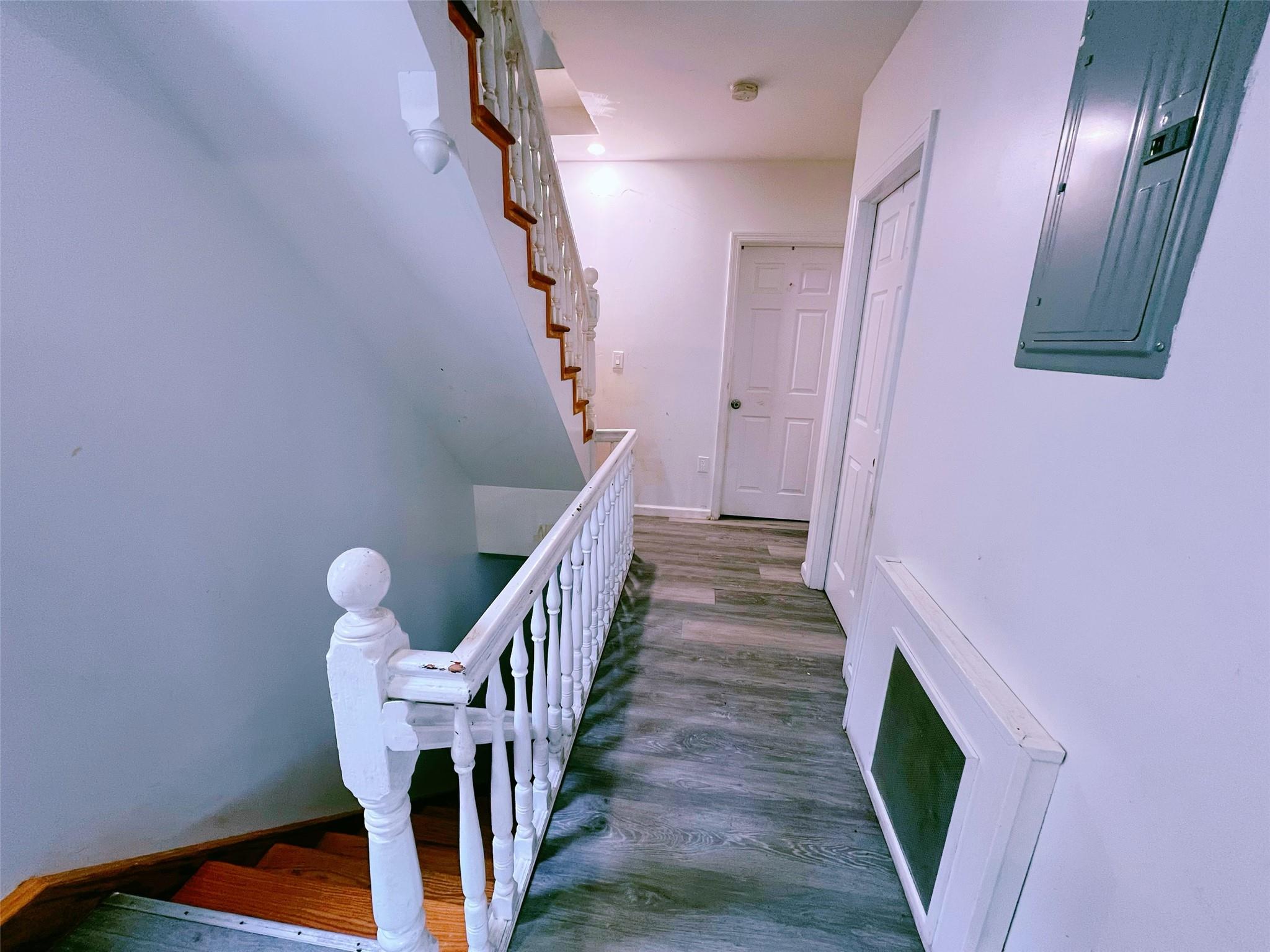 #4 photo, 94-30 50th Avenue, クイーンズ区 Elmhurst , NY 11373