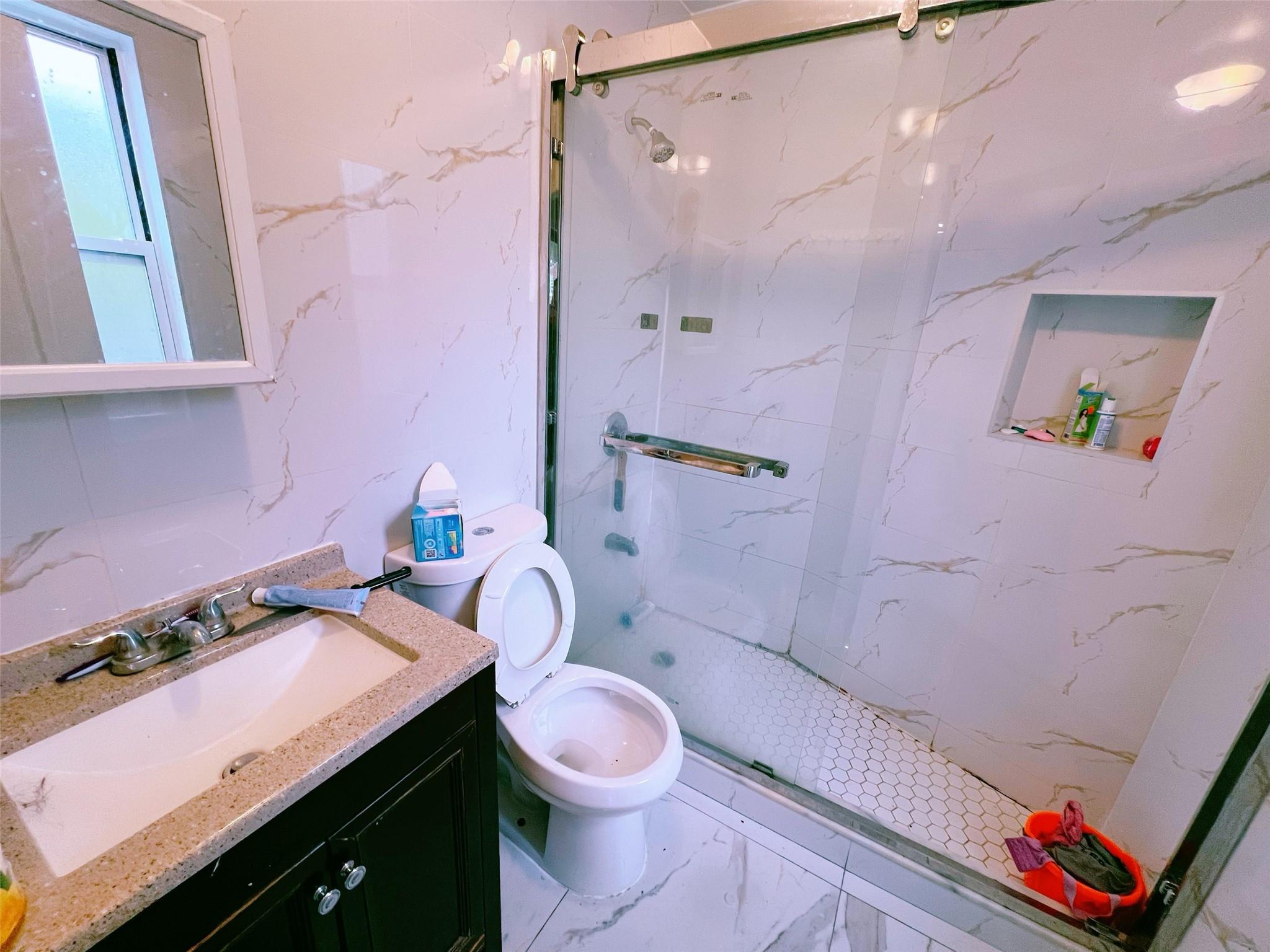 #6 photo, 94-30 50th Avenue, クイーンズ区 Elmhurst , NY 11373