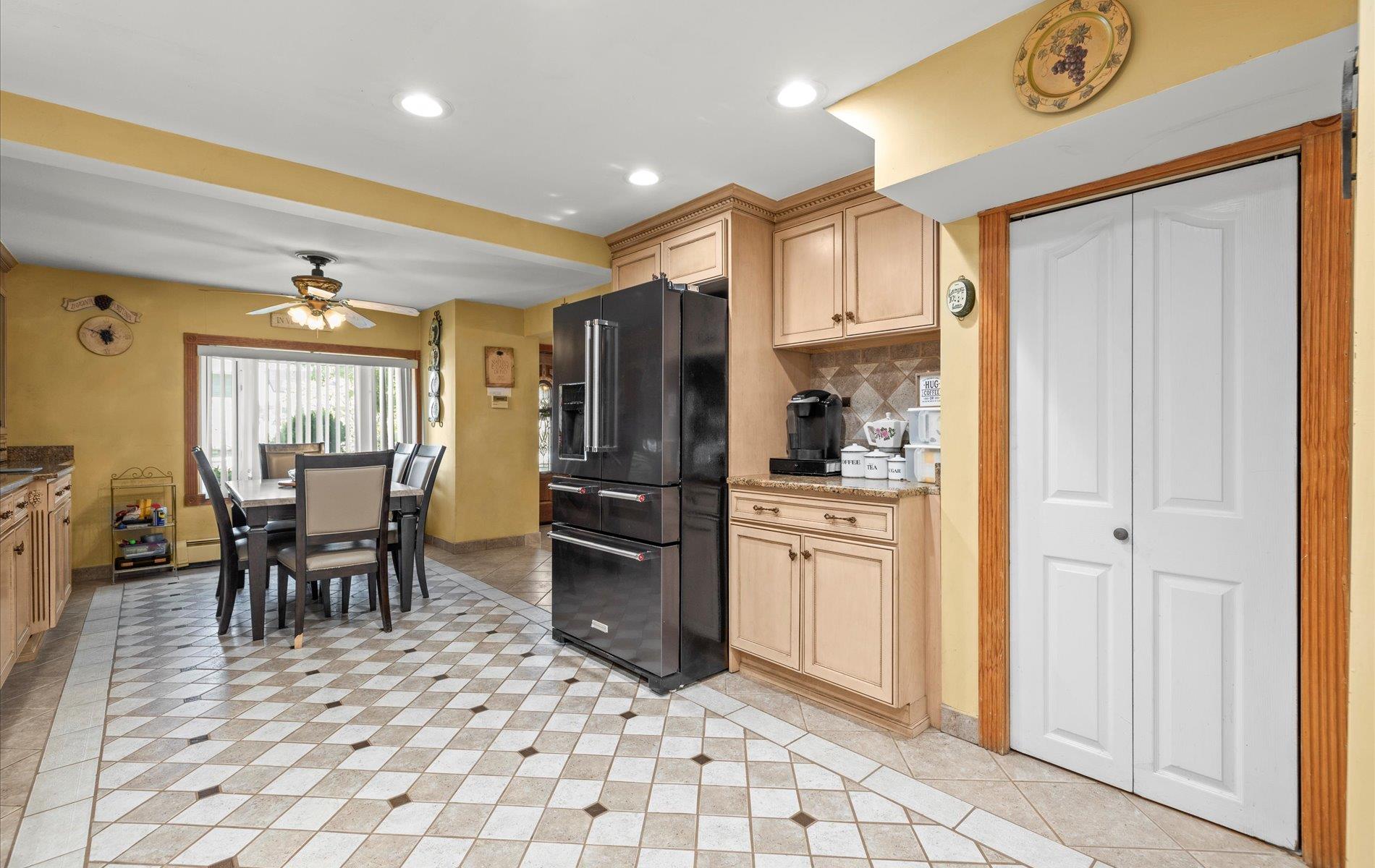 #11 photo, 2730 Court Street, ナッソー郡 Bellmore , NY 11710