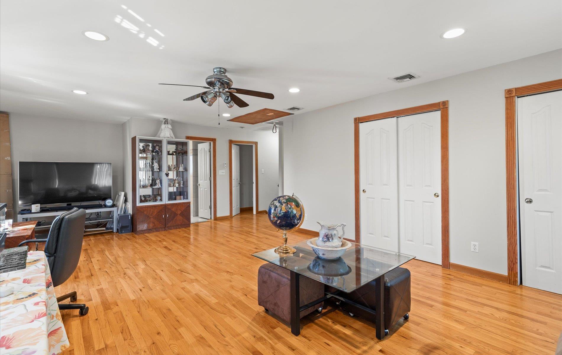 #19 photo, 2730 Court Street, ナッソー郡 Bellmore , NY 11710