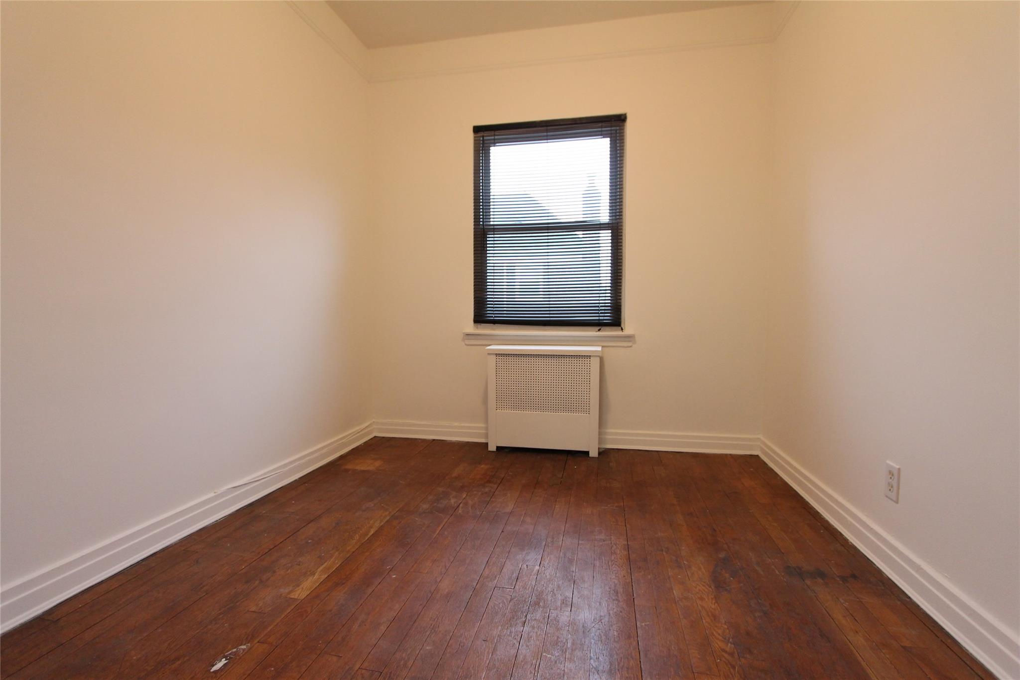 #13 photo, 61-16 84th Street, クイーンズ区 Middle Village , NY 11379
