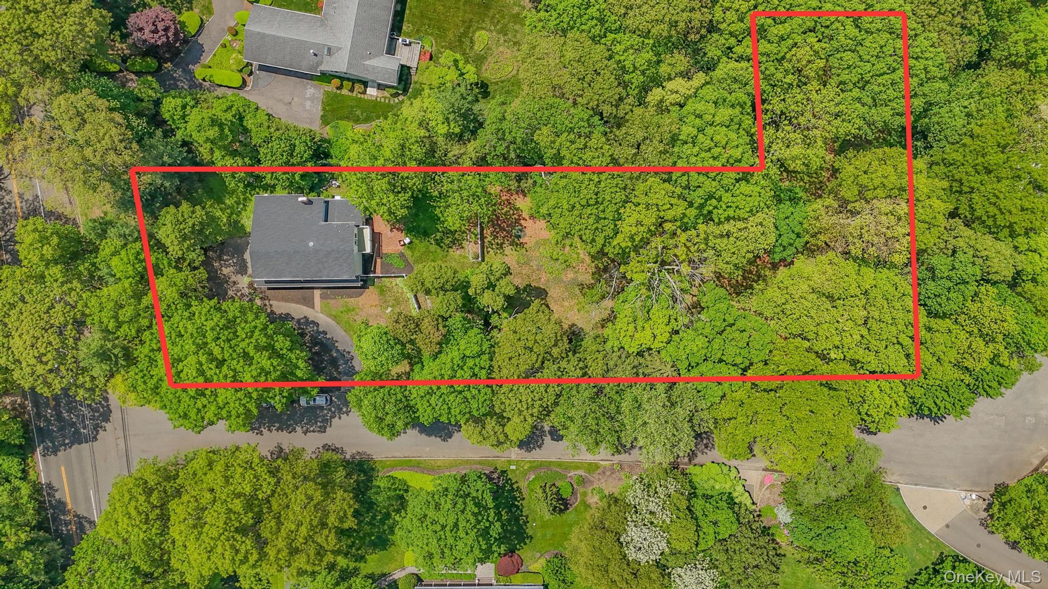 #9 photo, 1 Parkhill Court, Huntington , NY 11743