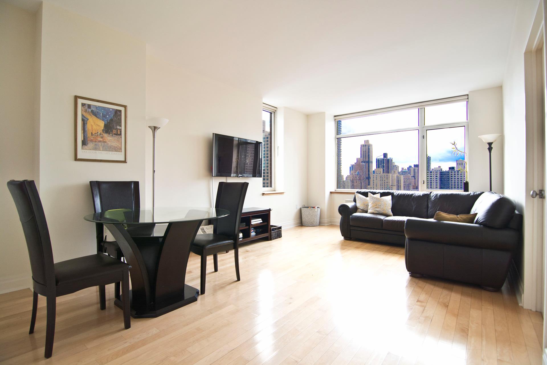 #1 photo, New York City, Yorkville , NY 10128