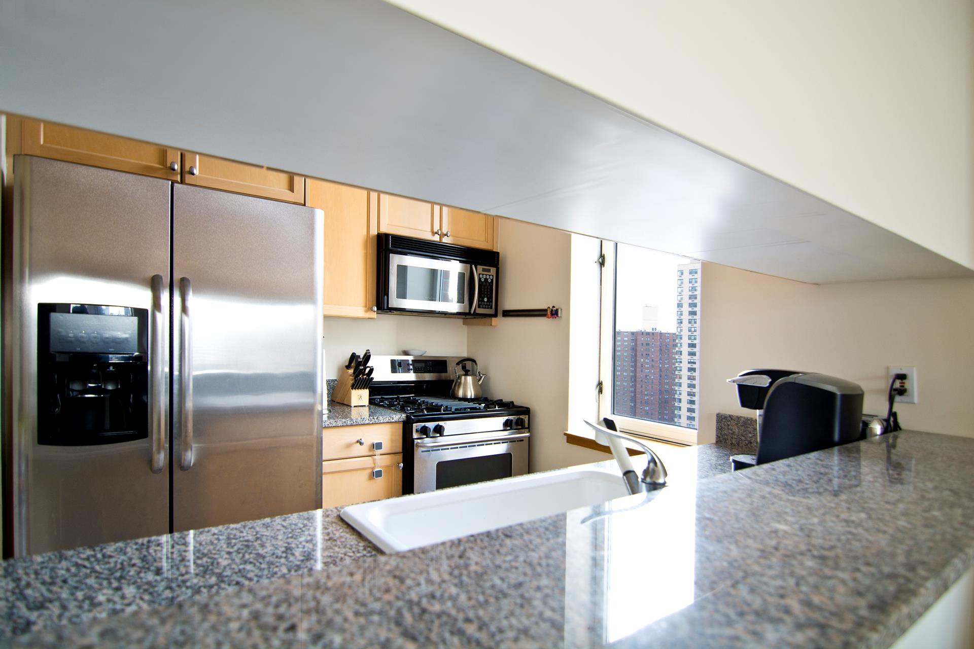 #4 photo, New York City, マンハッタン Yorkville , NY 10128