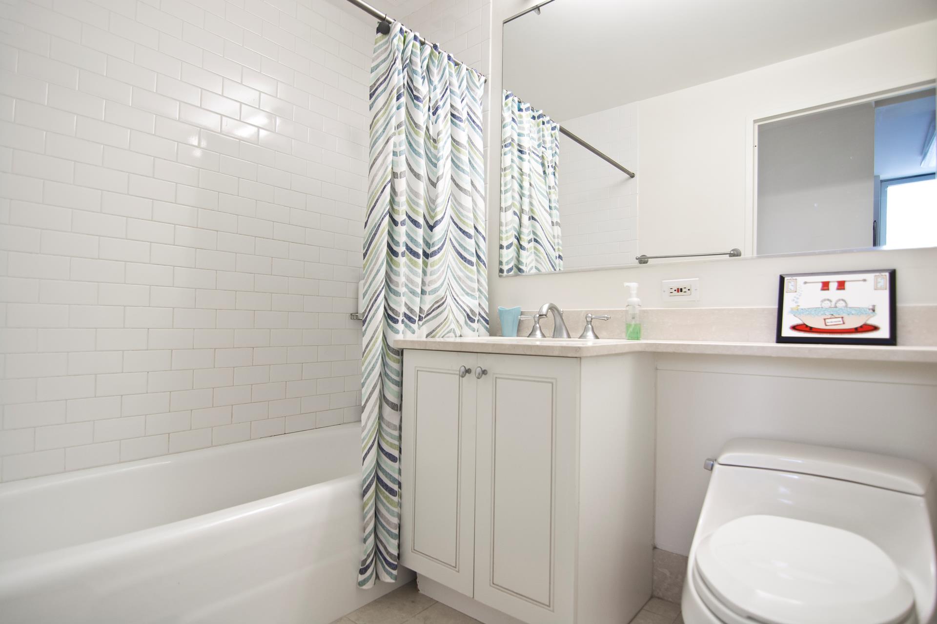 #8 photo, New York City, マンハッタン Yorkville , NY 10128