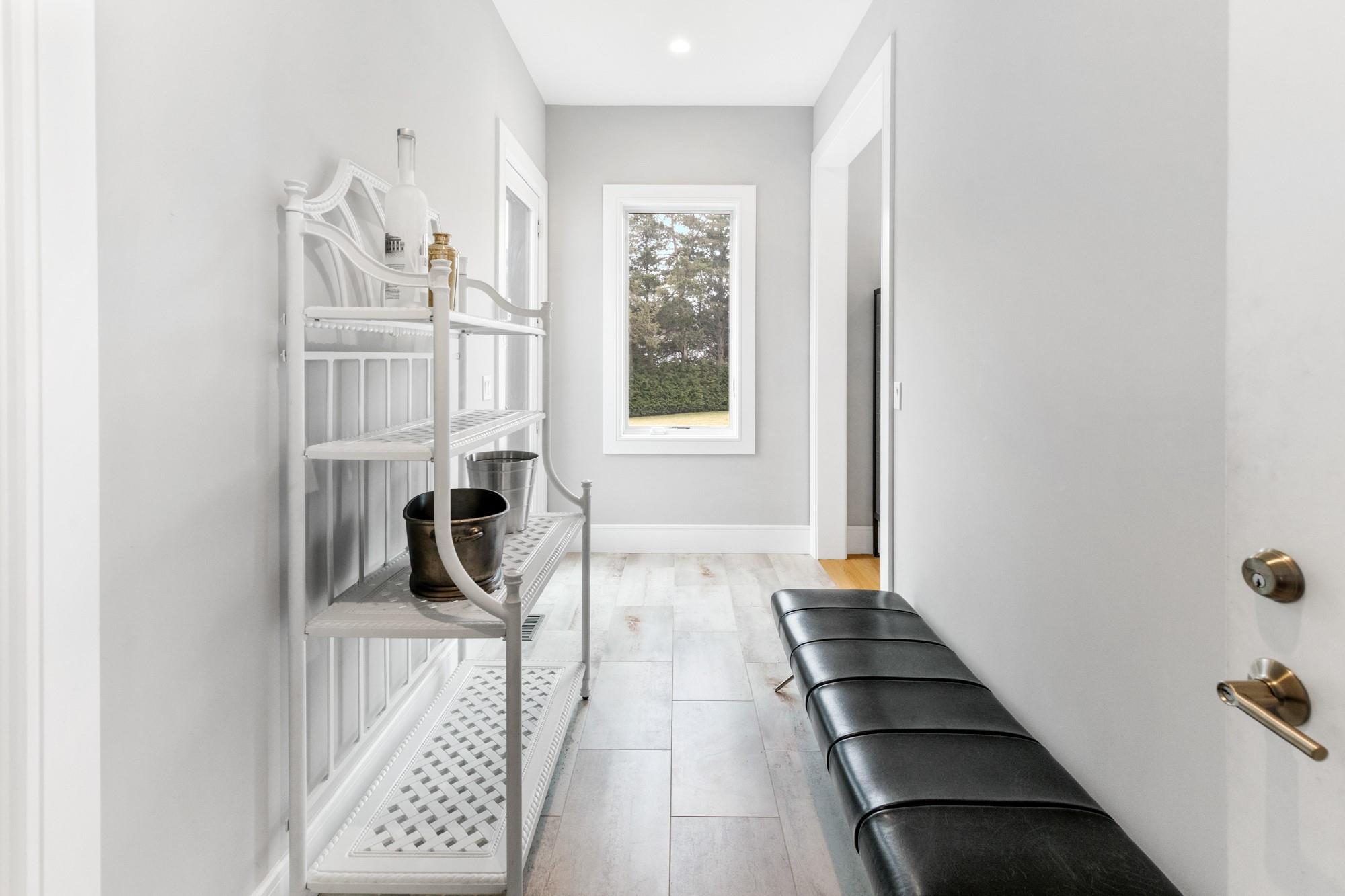 #18 photo, 240 Head of Pond Road, サフォーク郡 Water Mill , NY 11976