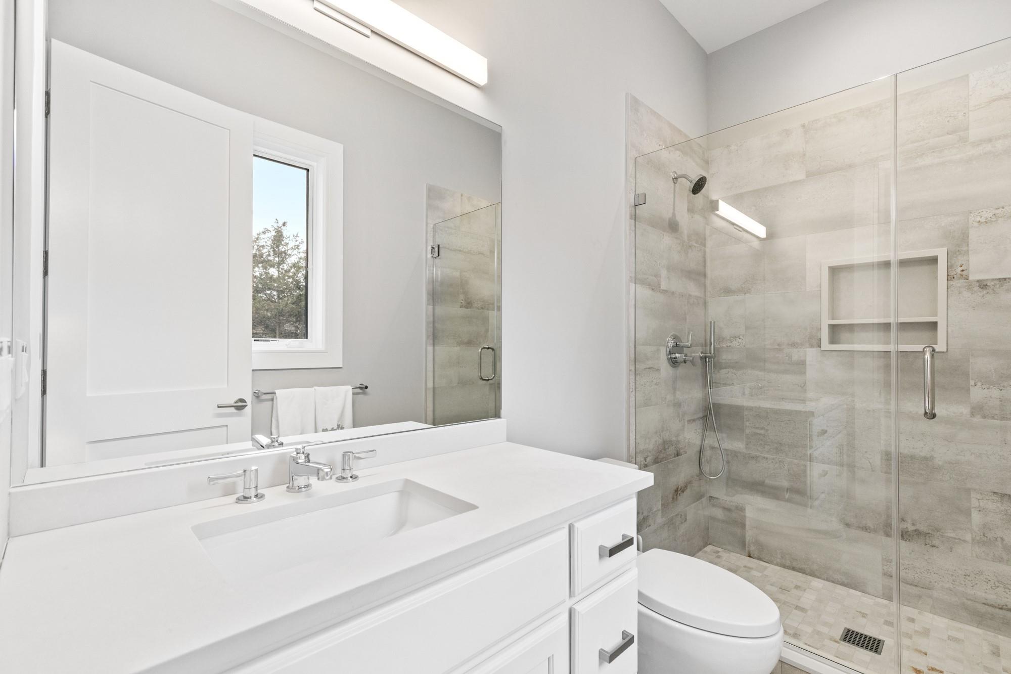 #19 photo, 240 Head of Pond Road, サフォーク郡 Water Mill , NY 11976