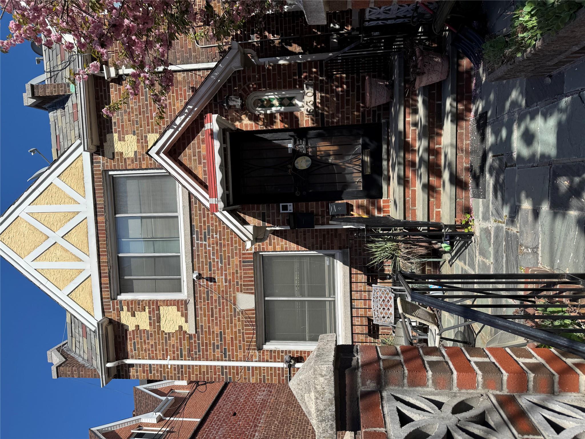 #2 photo, 5307 65th Place, كوينز Maspeth , NY 11378