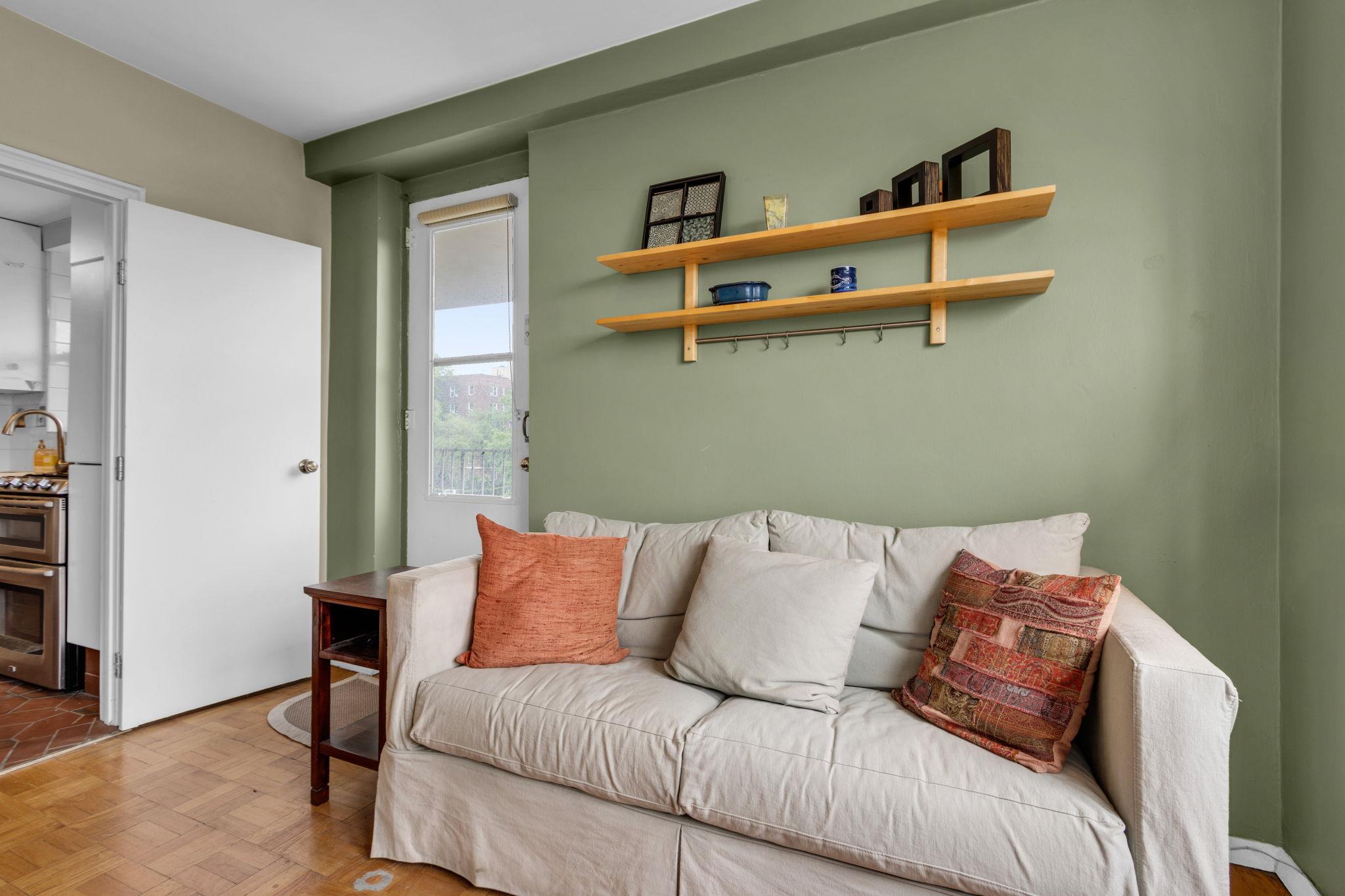 #16 photo, 2601 Henry Hudson Parkway, Bronx , NY 10463