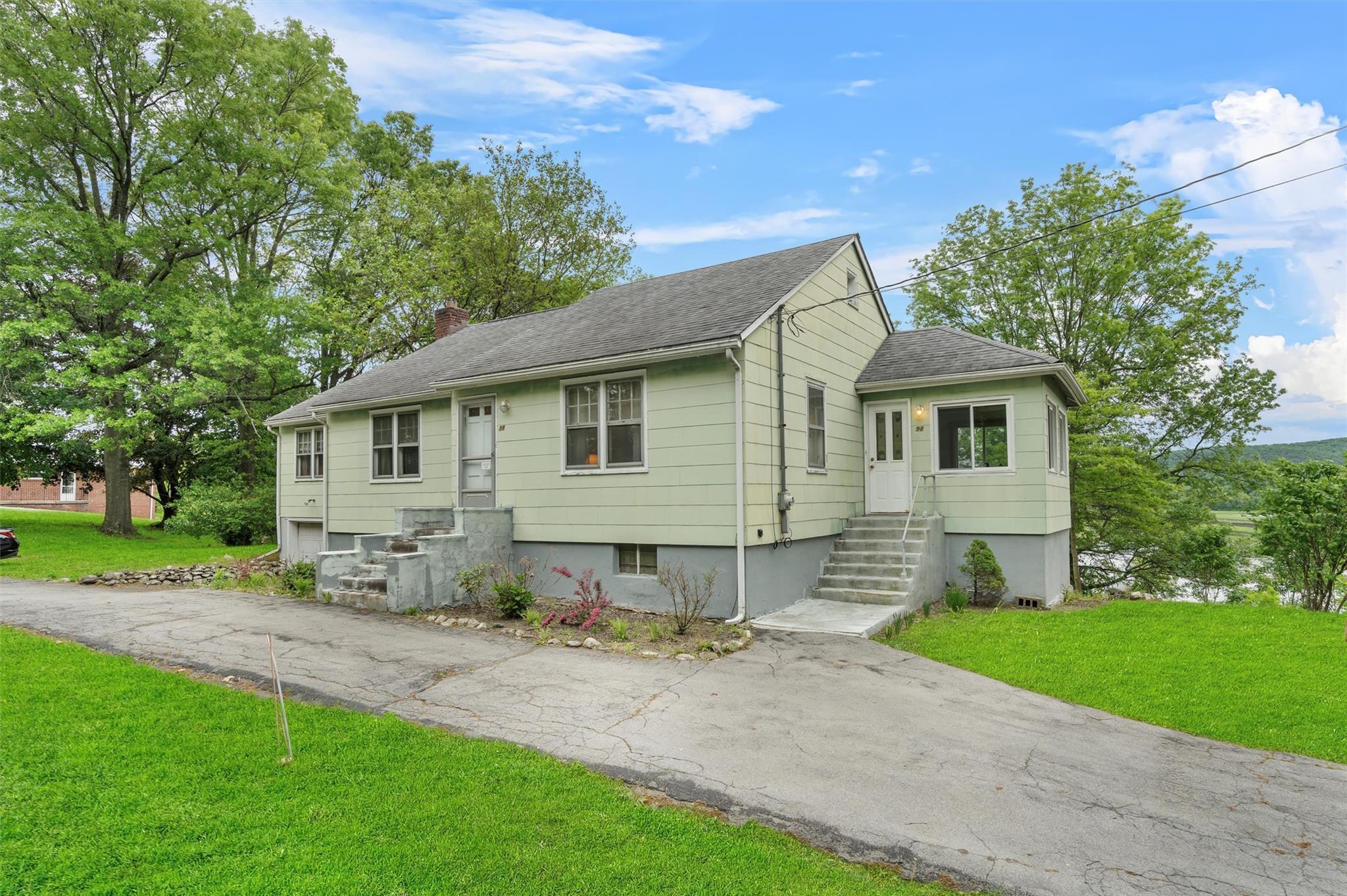 #1 photo, 98 High Street, Chester , NY 10918