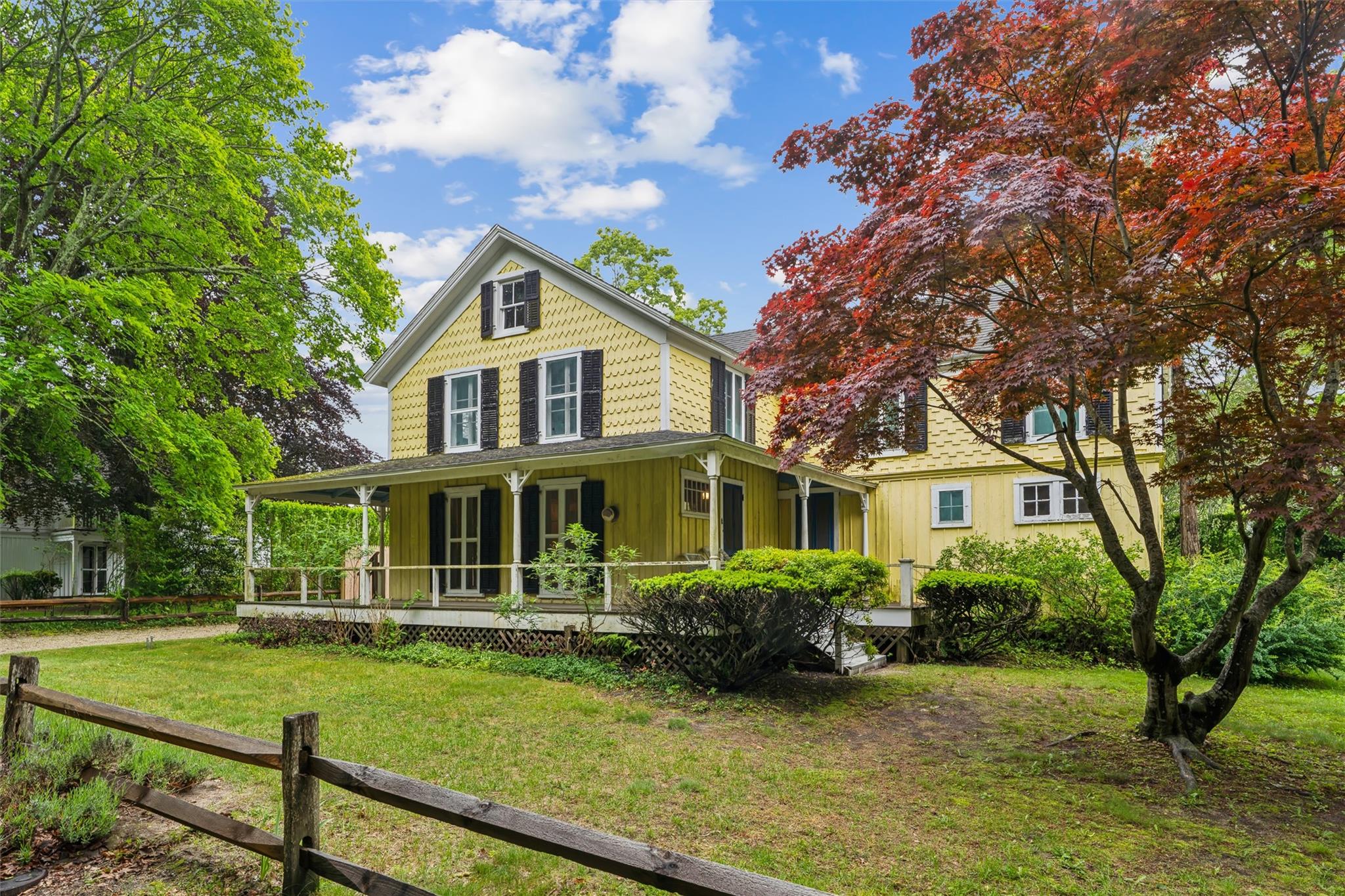 #1 photo, 33 Woodbridge Lane, Quiogue , NY 11978