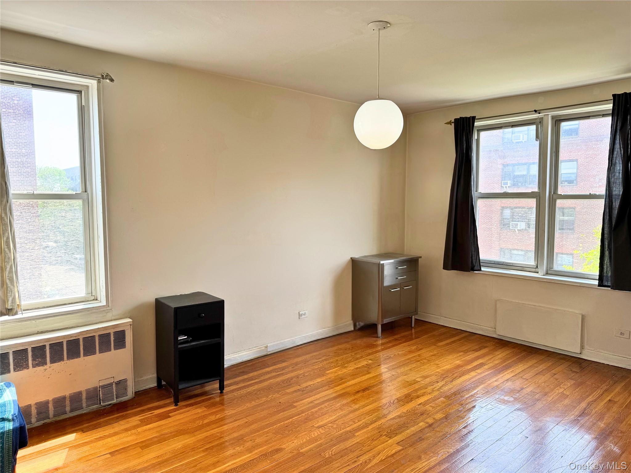 #7 photo, 90-02 63 Drive, 皇后區 雷哥公園 Rego Park , NY 11374