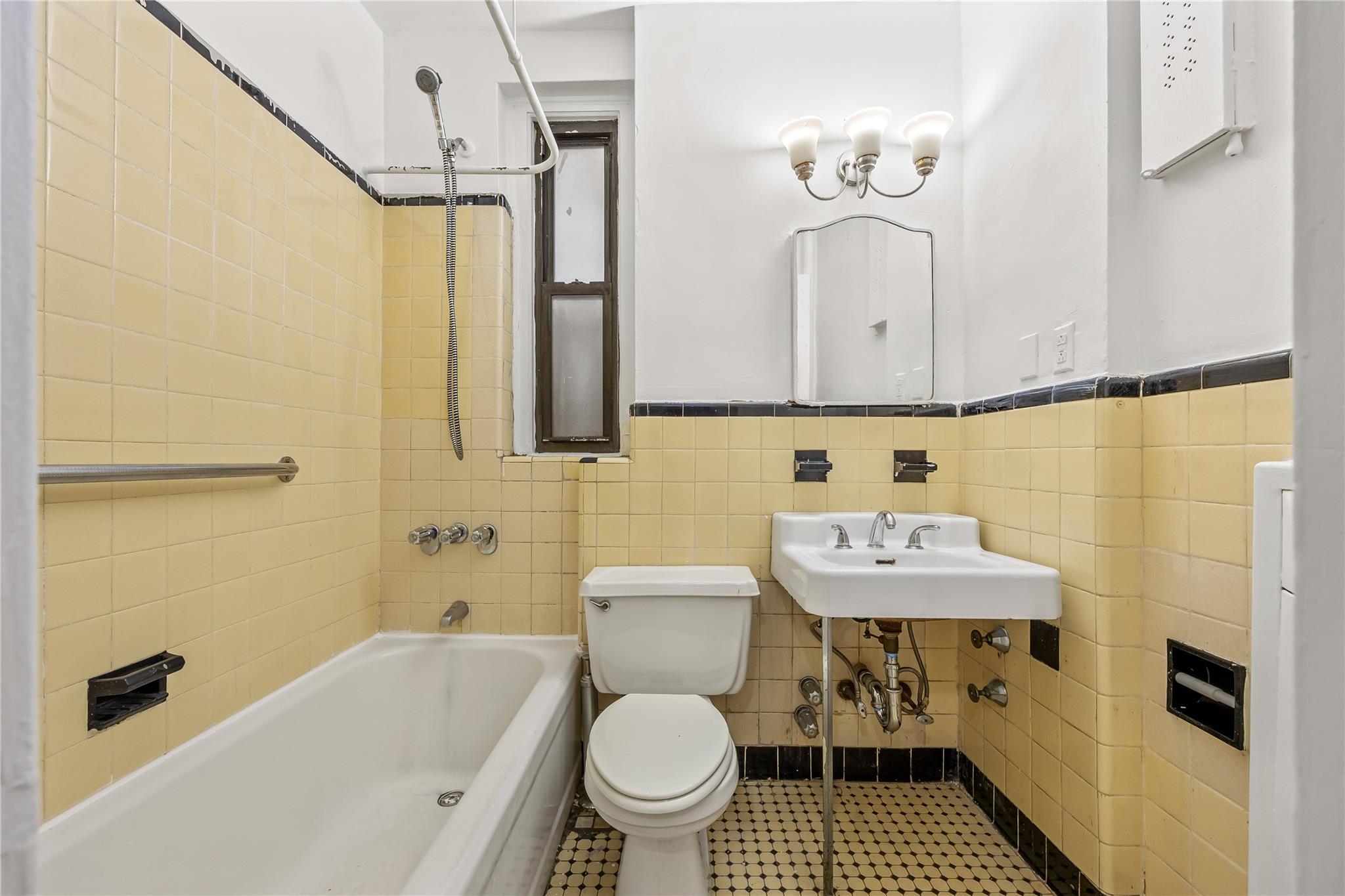 #12 photo, 398 Oliver Place, ブロンクス区 Bronx , NY 10458