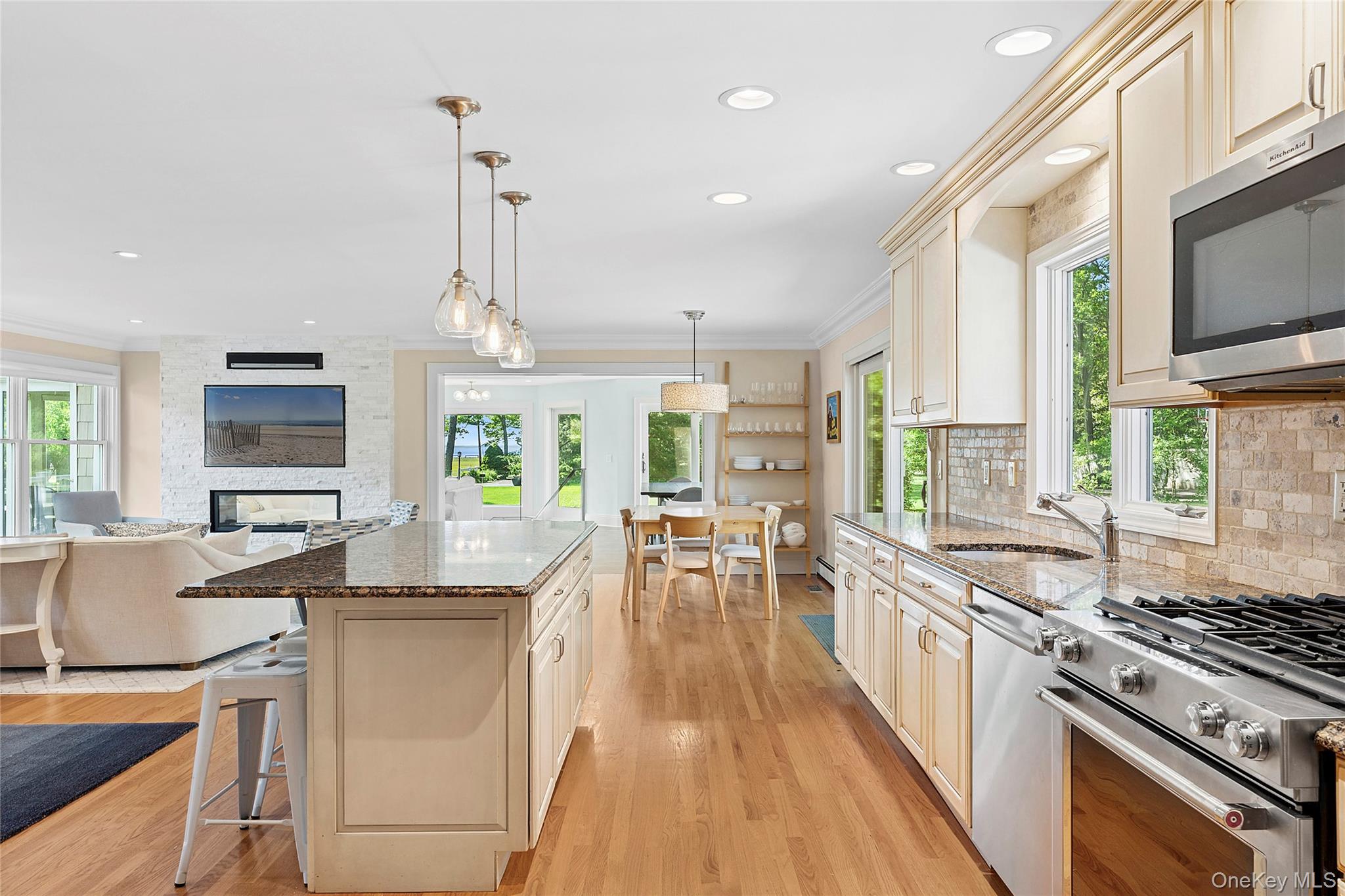 #3 photo, 2360 Marlene Lane, サフォーク郡 Mattituck , NY 11952