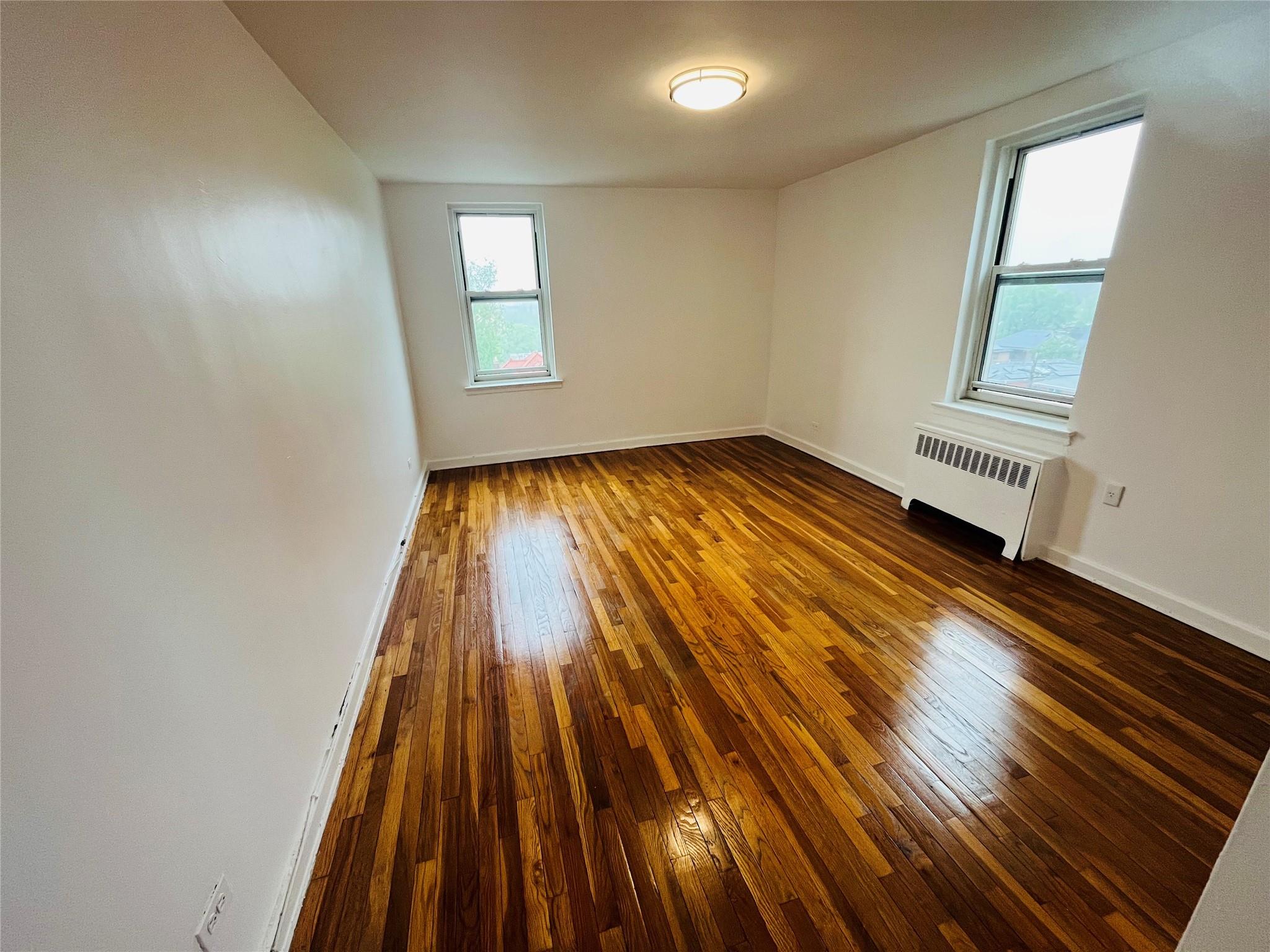 #4 photo, 30-11 PARSONS Boulevard, Flushing , NY 11354