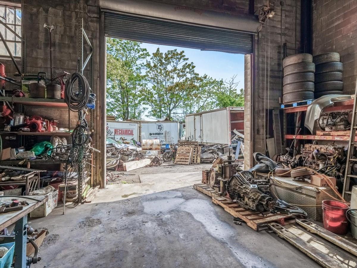 #11 photo, 55 Sweeneydale Avenue, サフォーク郡 Bay Shore , NY 11706