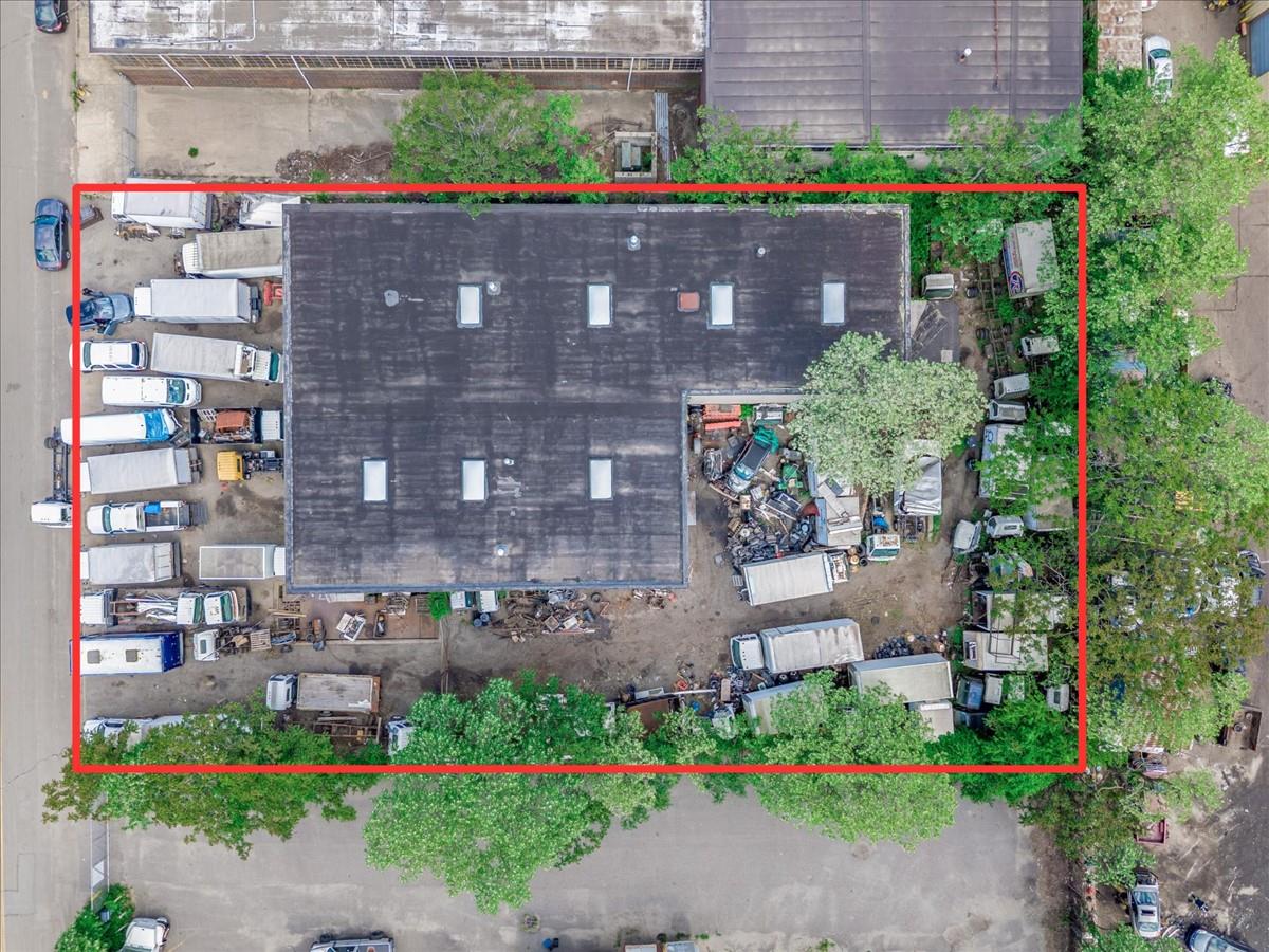 #13 photo, 55 Sweeneydale Avenue, サフォーク郡 Bay Shore , NY 11706