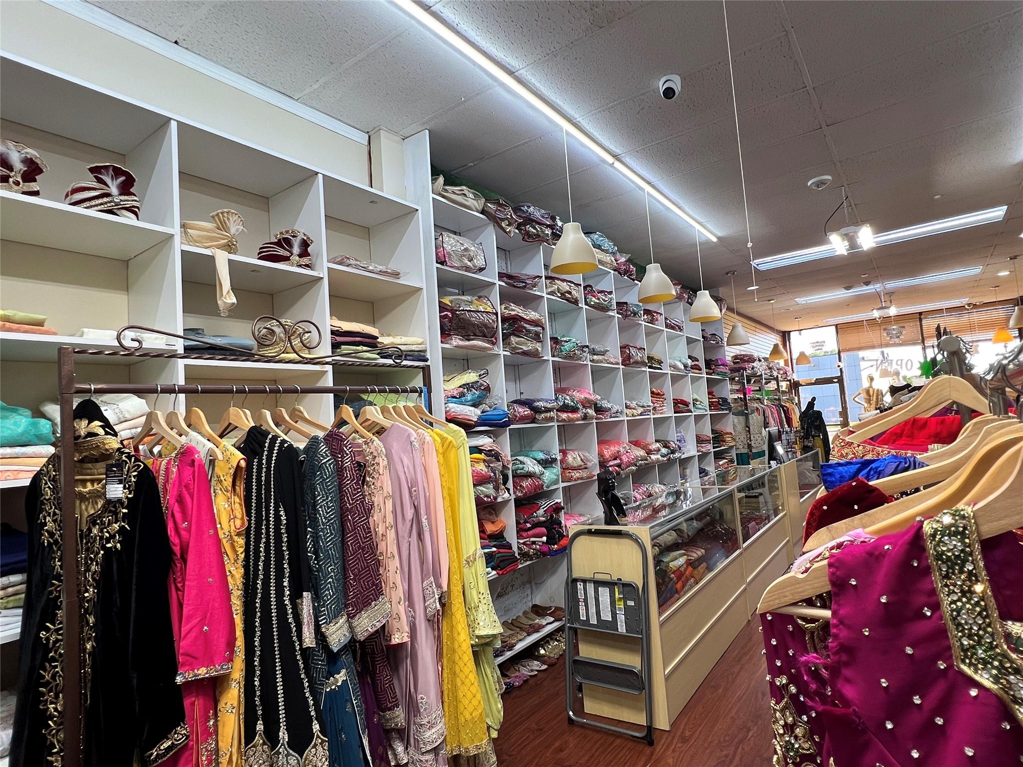 #2 photo, 183 Broadway, ナッソー郡 Hicksville , NY 11801