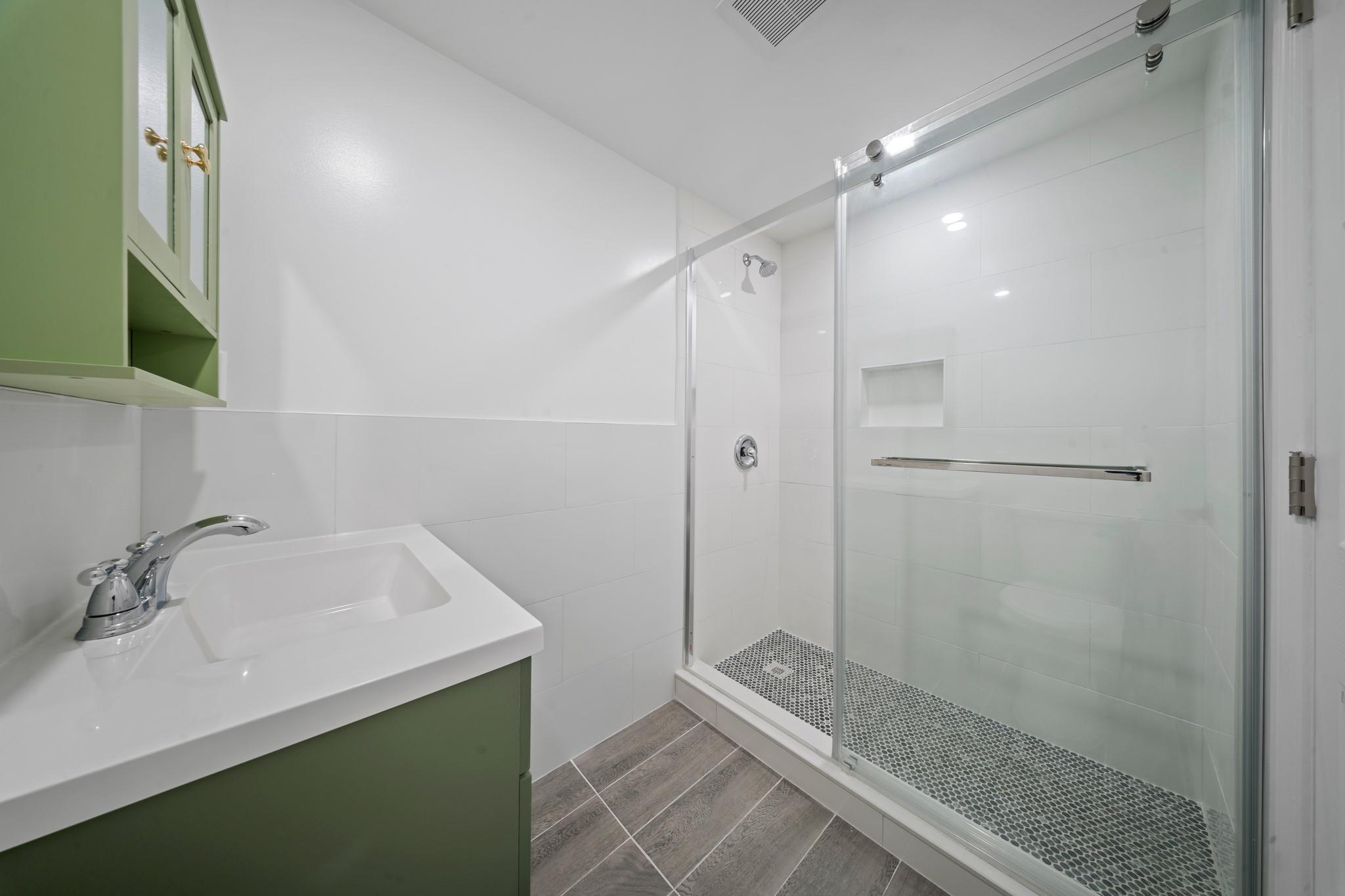 #16 photo, 6916 Almeda Avenue, クイーンズ区 Arverne , NY 11692