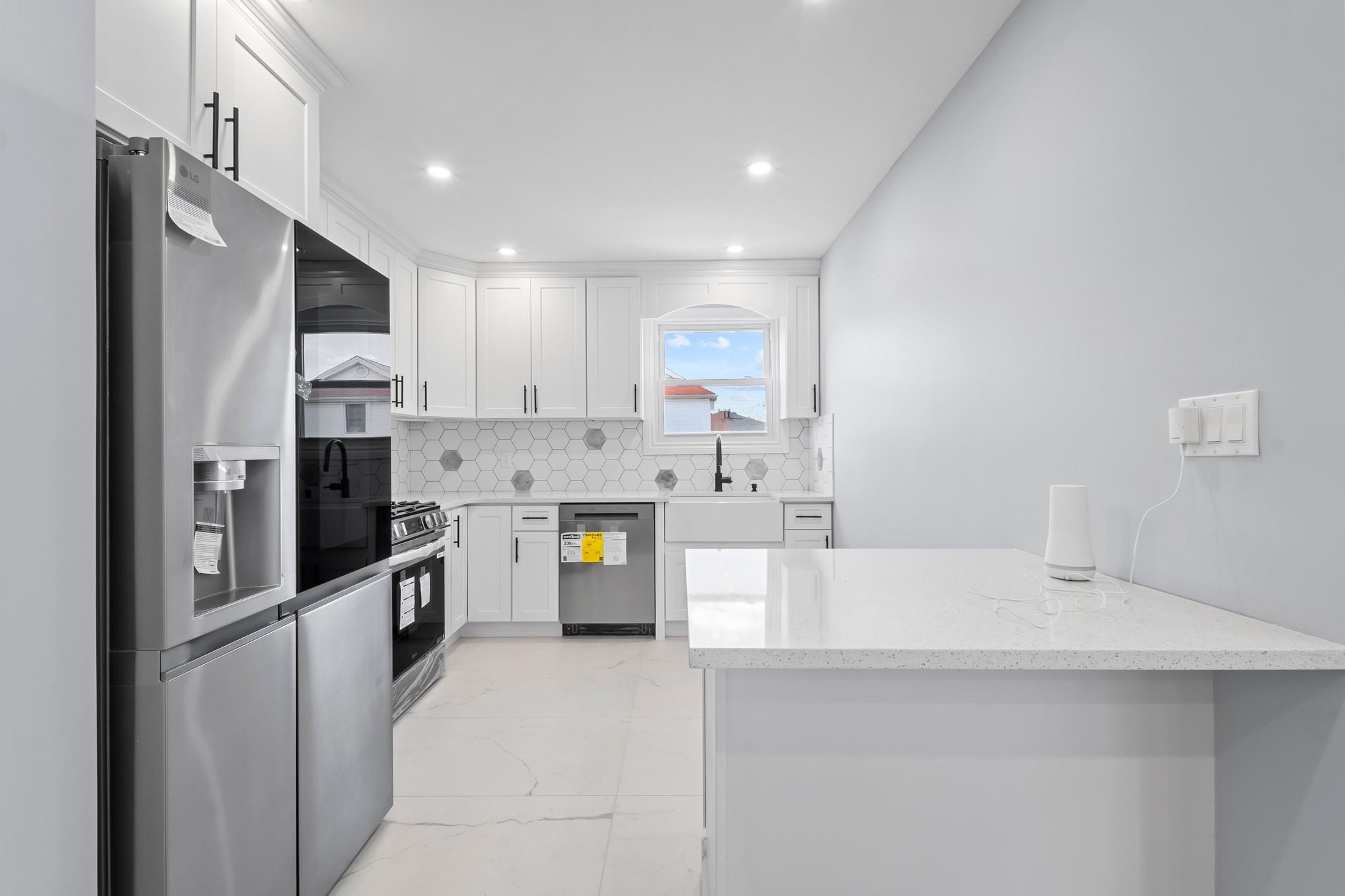 #6 photo, 6916 Almeda Avenue, クイーンズ区 Arverne , NY 11692