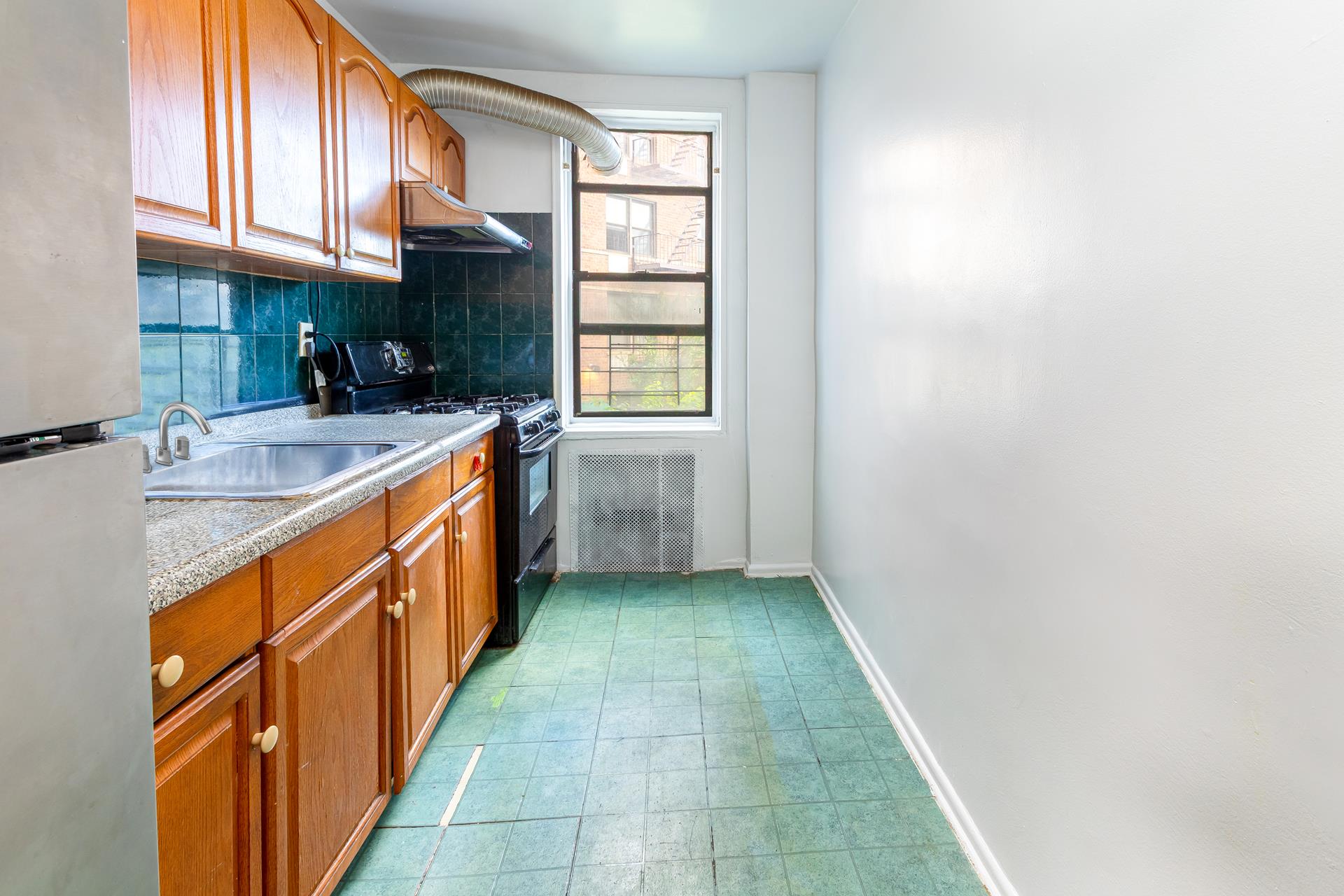 #5 photo, 100-25 QUEENS Boulevard, クイーンズ区 Rego Park , NY 11375