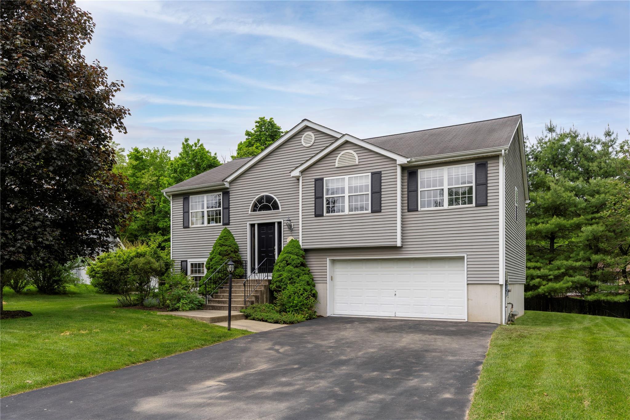 #1 photo, 84 Autumn Drive, Poughkeepsie , NY 12603