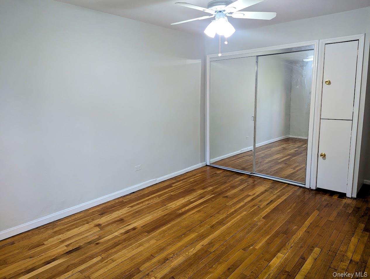 #14 photo, 94-31 59 Ave, クイーンズ区 Elmhurst , NY 11373